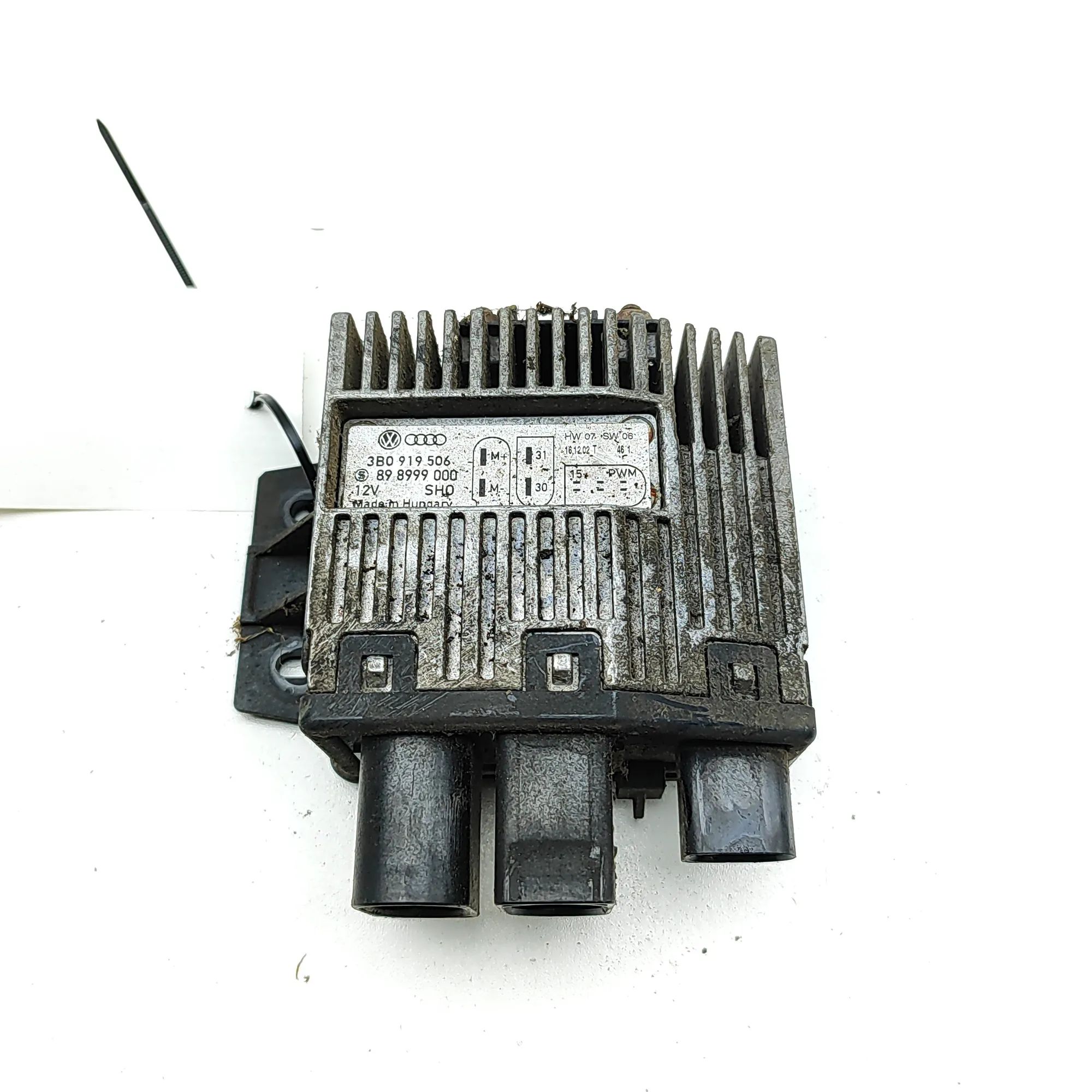 Volkswagen Transporter (T5, Caravelle, Multivan) Fan relay Fan relay — VW TRANSPORTER / MULTIVAN (7E, 7H, ...