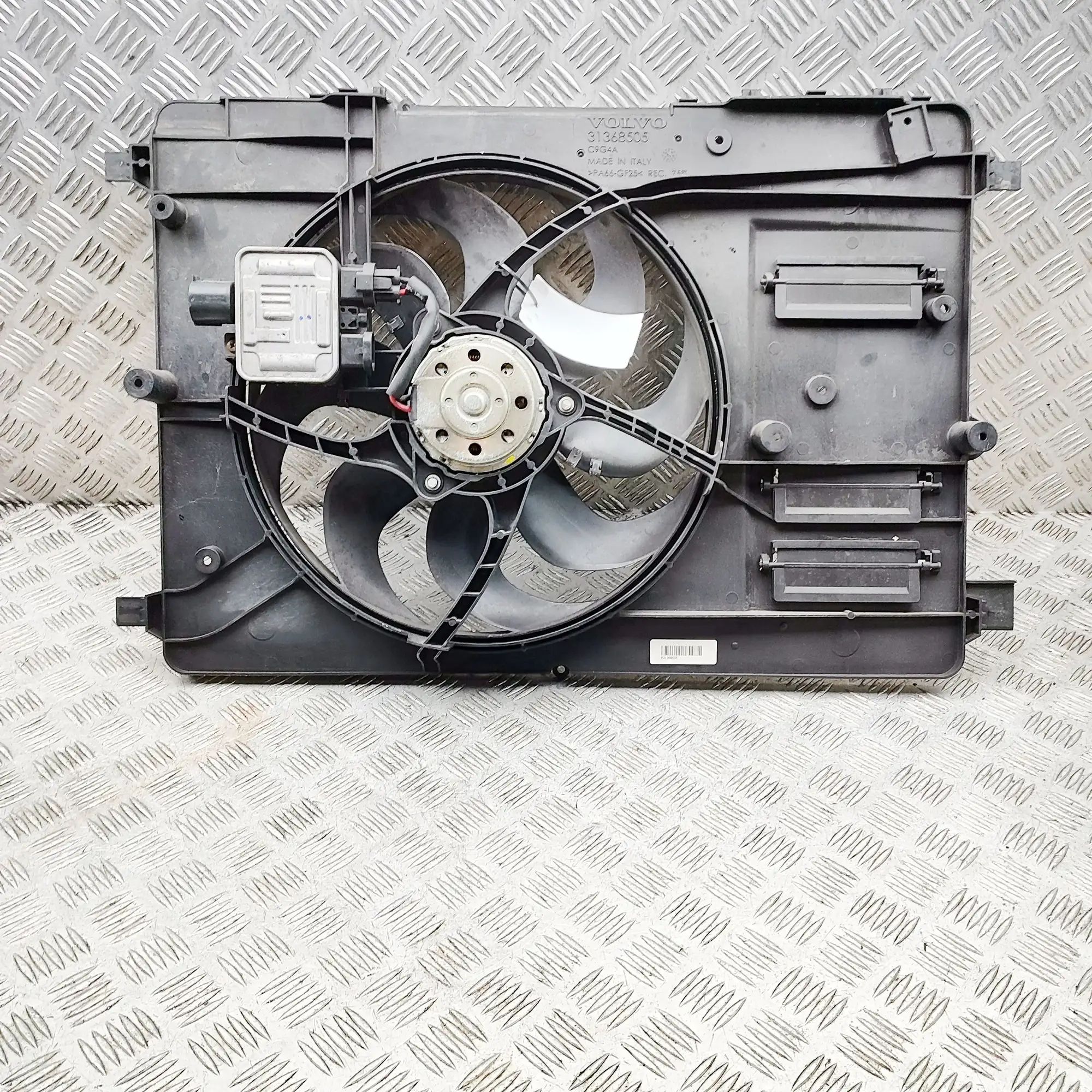 Volvo S60 Engine Cooling Fan Engine Cooling Fan — VOLVO S60 II / V60 I (2010...