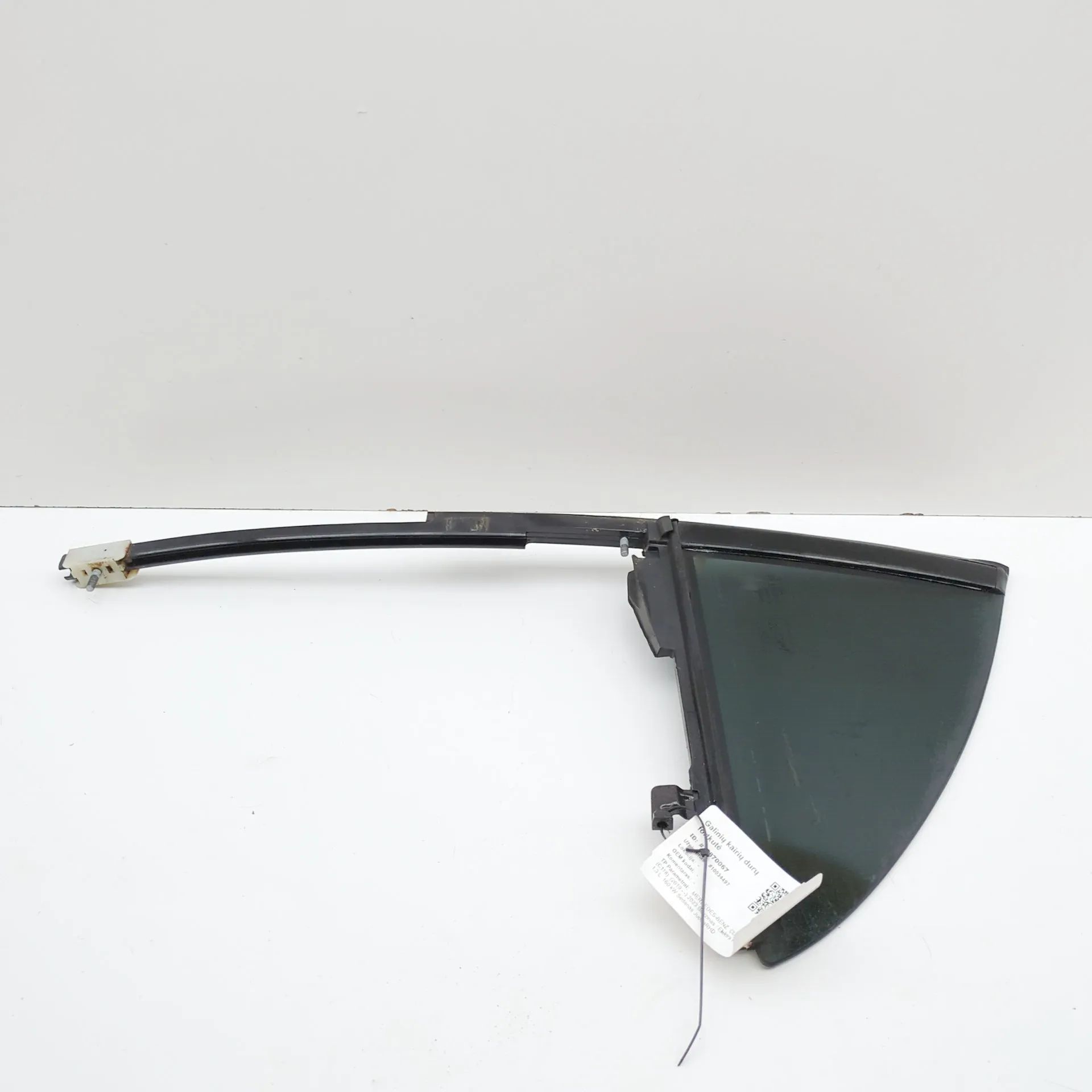 Mercedes-Benz CLA (C118) Rear door left-hand window Rear door left-hand window — MERCEDES-BENZ CLA ...