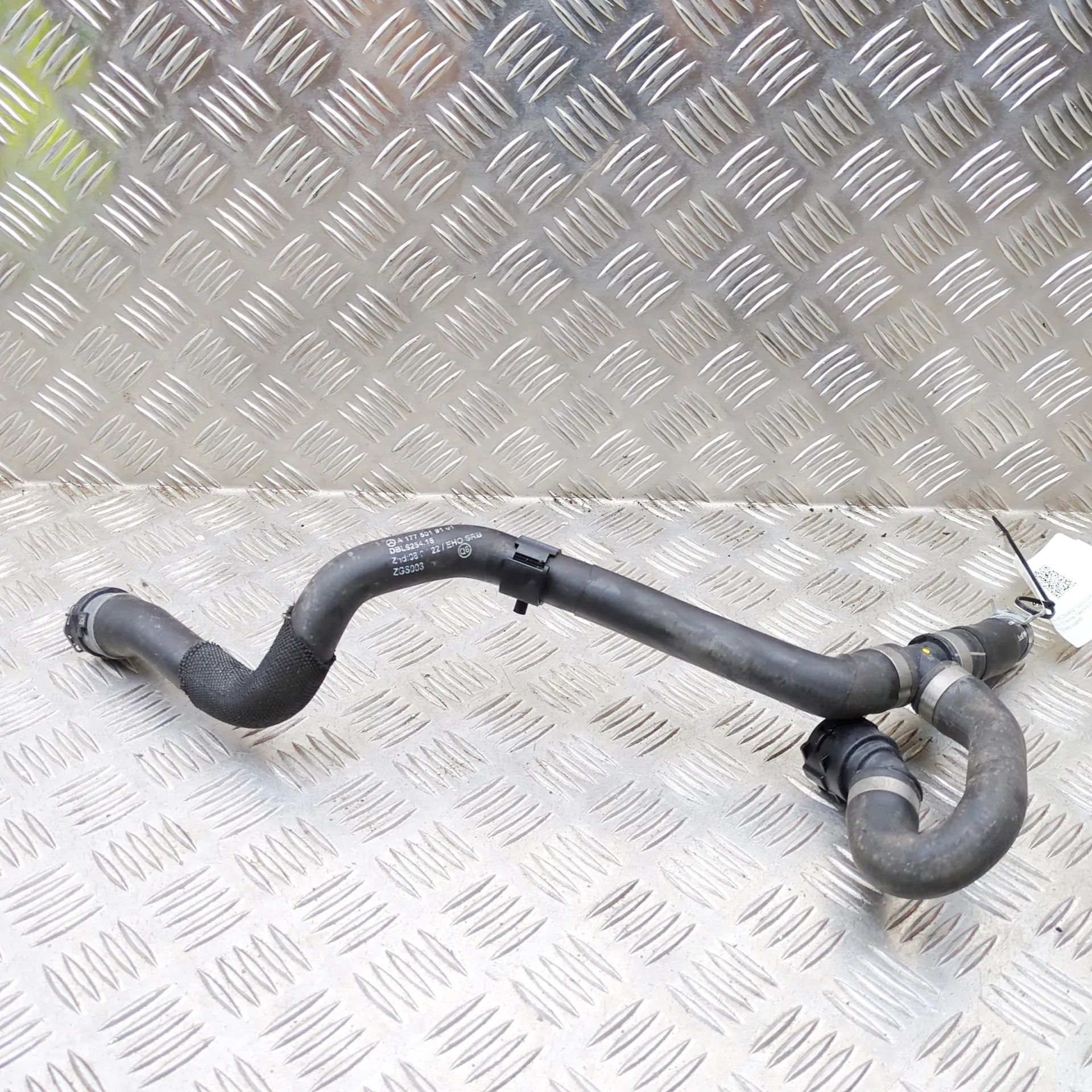 Mercedes-Benz CLA (C118) Coolant hose Coolant hose — MERCEDES-BENZ CLA COUPE (C118) (...