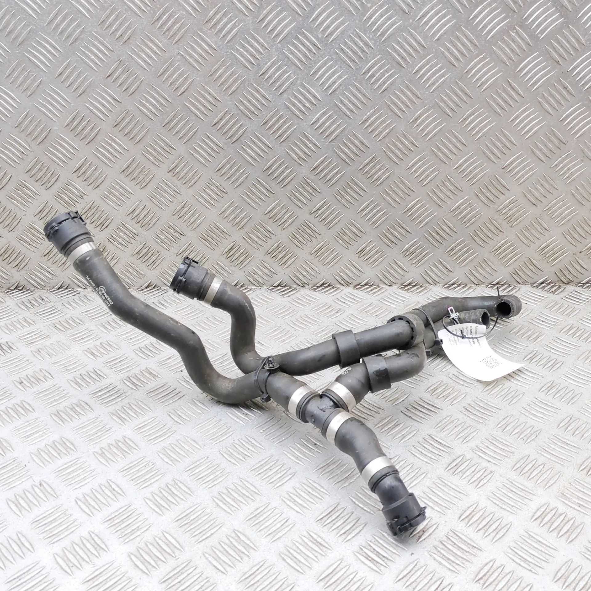 Mercedes-Benz CLA (C118) Coolant hose Coolant hose — MERCEDES-BENZ CLA COUPE (C118) (...