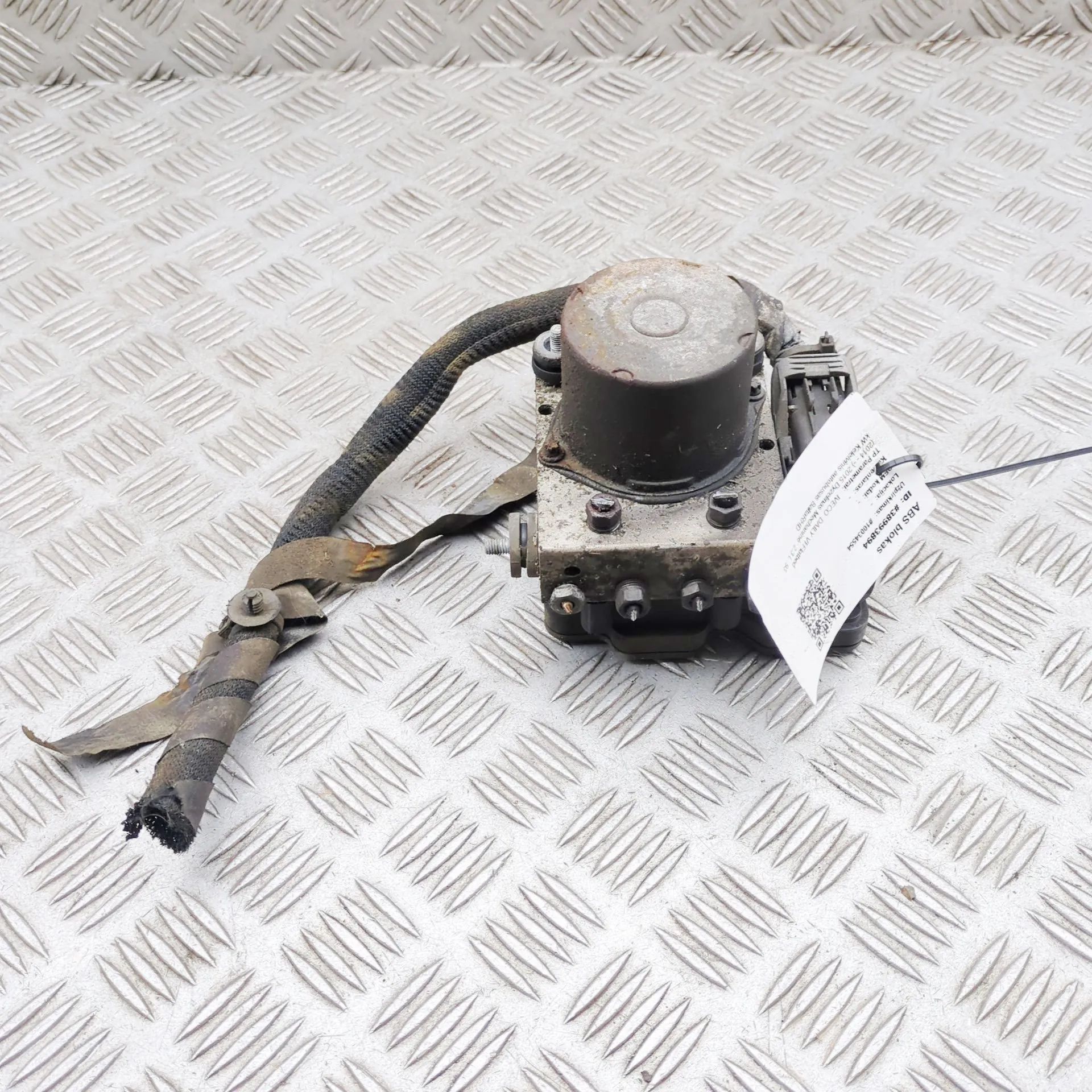 Iveco Daily ABS hydraulic pump ABS Pump — IVECO DAILY VI FLATBED (2014-PRESENT...