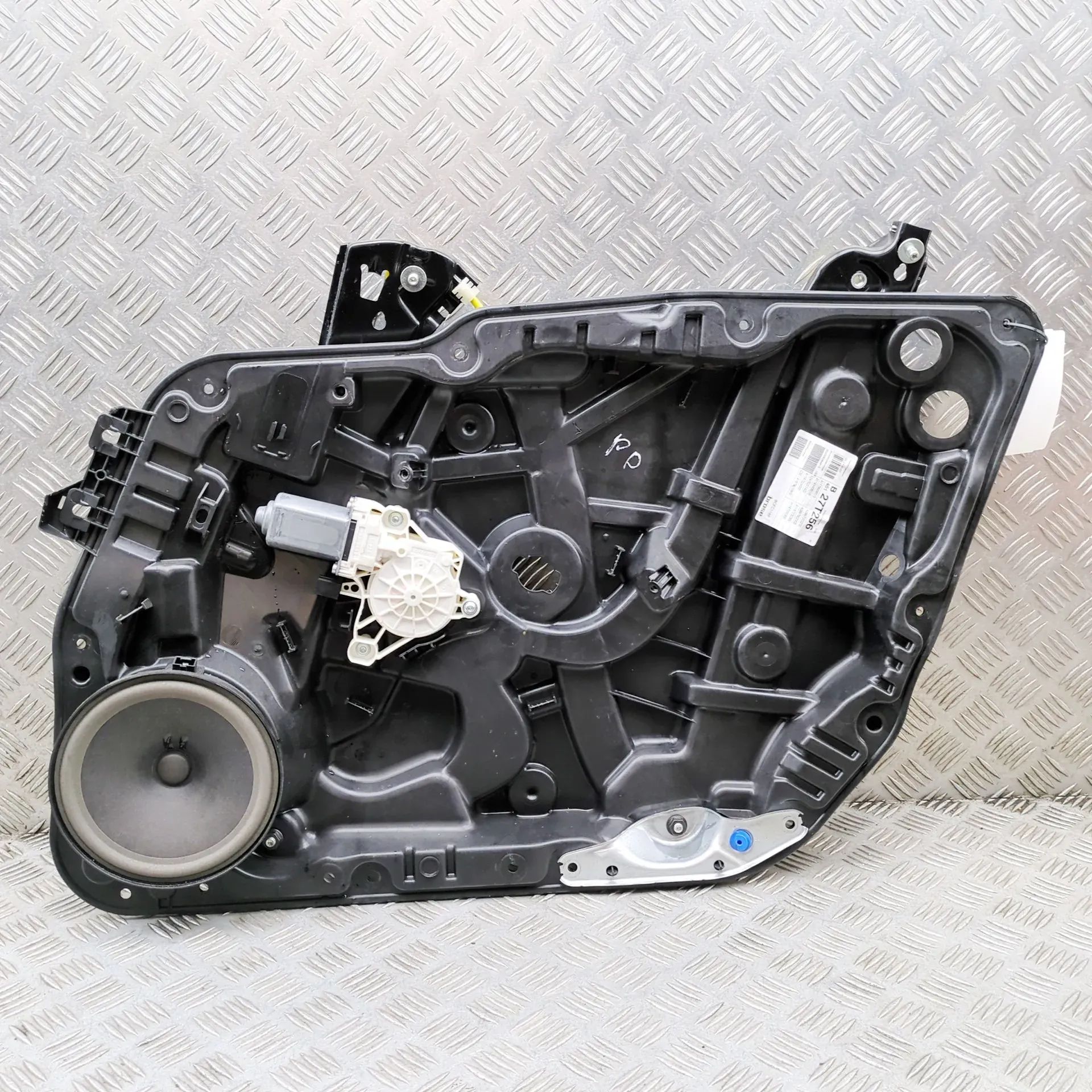 Mercedes-Benz CLA (C118) Front Right Door Window Regulator Front Right Door Window Regulator — MERCEDES BE...