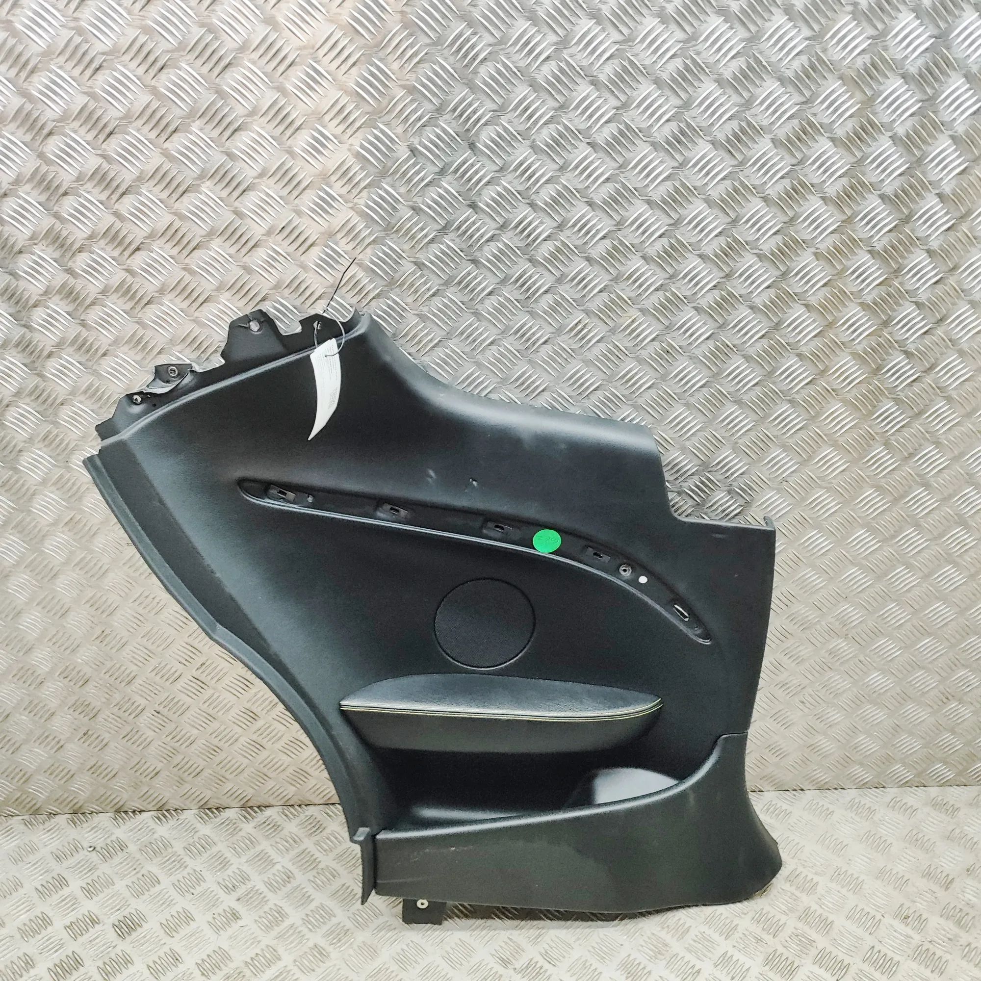 Maserati GranTurismo / GranCabrio Rear Left Door Panel Rear Left Door Panel — MASERATI GRAN (TURISMO) ...