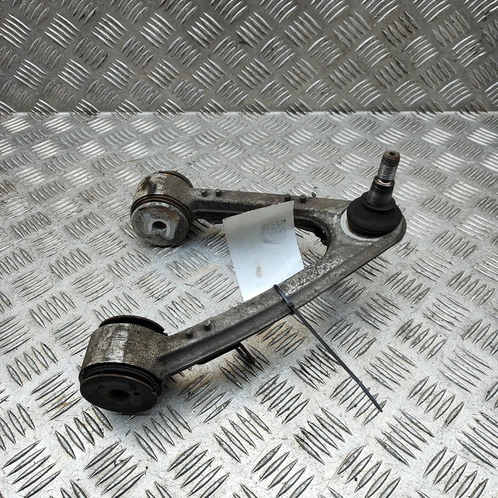 Maserati GranTurismo / GranCabrio Front Right Upper Control Arm Front Right Upper Control Arm — MASERATI GRAN (...