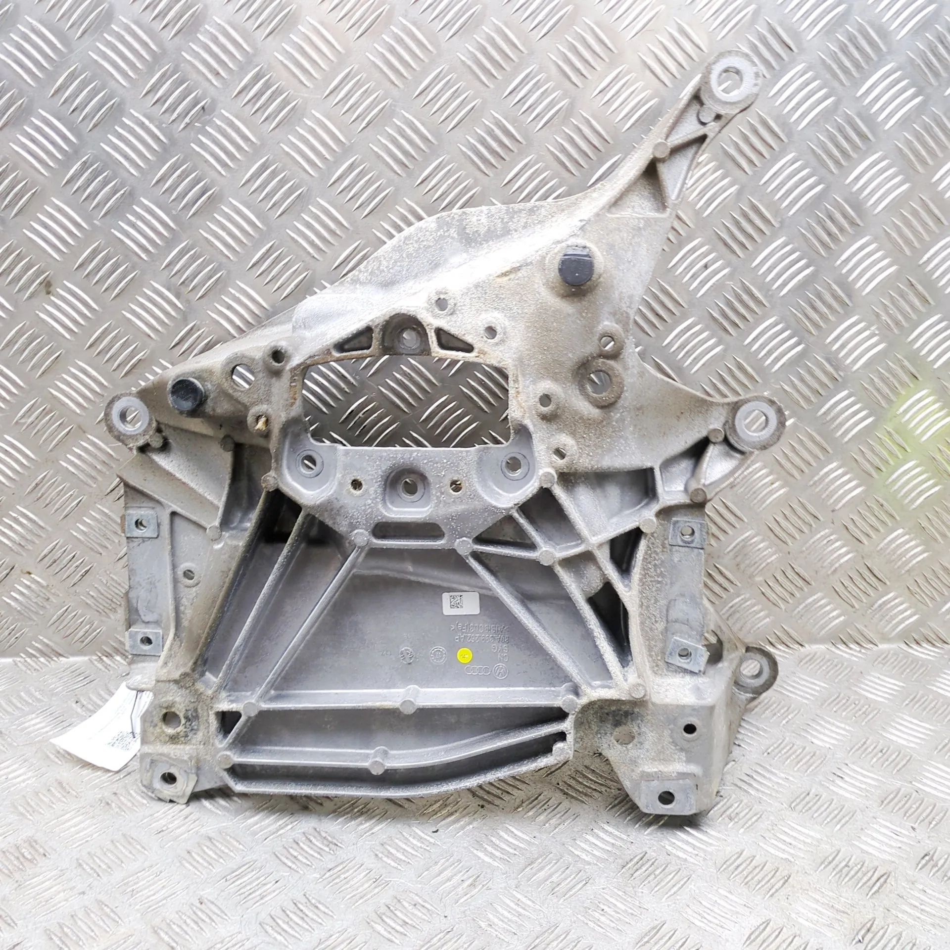 Audi Q5 (FY) Gearbox Support Mount Bracket Gearbox Support Mount Bracket — AUDI Q5 (FY) (2...