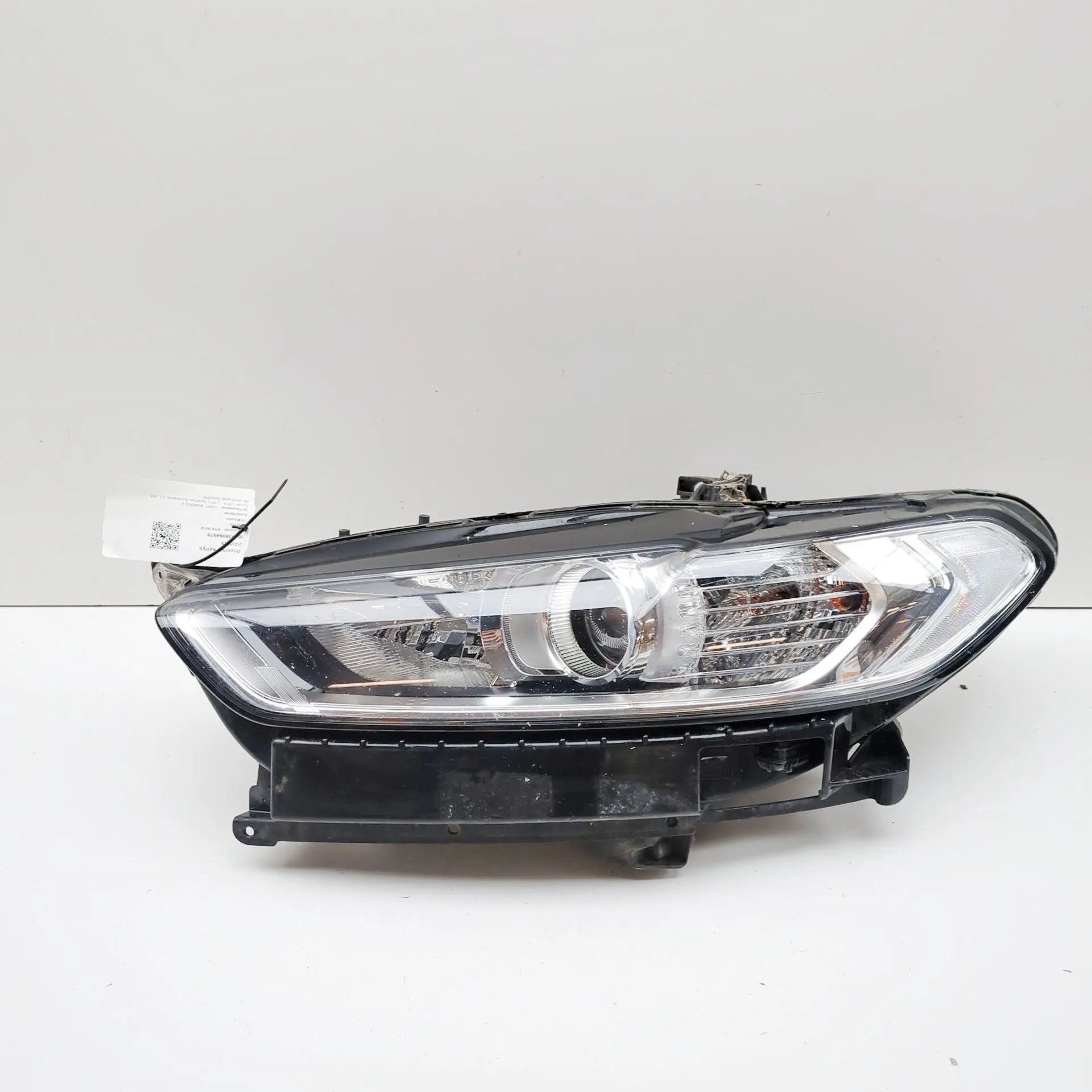 Ford Mondeo Front Left Headlight Front Left Headlight — FORD MONDEO (V Turnier) ...