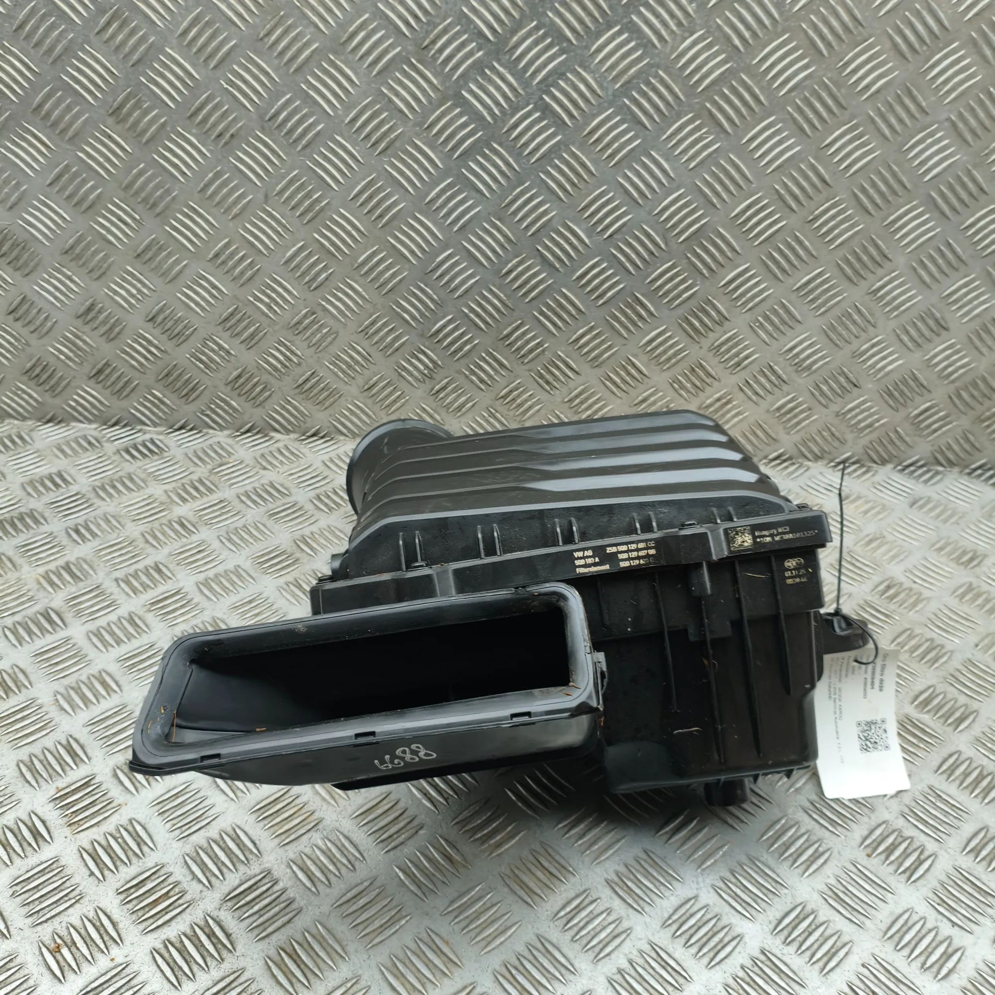 Skoda Karoq Ilmanpuhdistin  Air Filter Box — SKODA KAROQ (NU7) (2017-...) —...