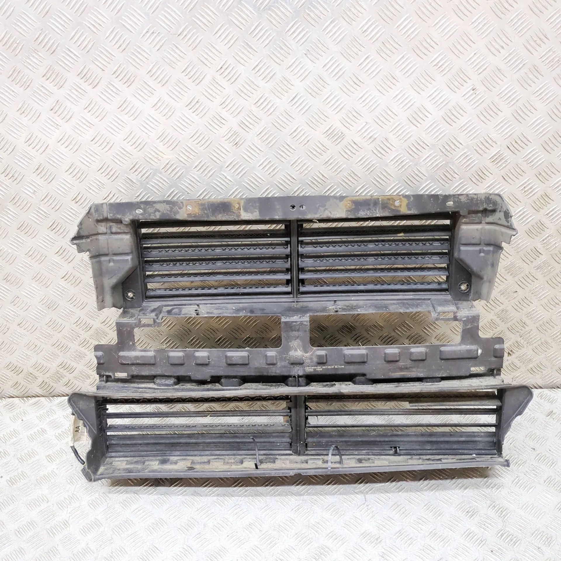 Ford Mondeo Radiator Air Intake Channel Radiator Air Intake Channel — FORD MONDEO (V Tu...