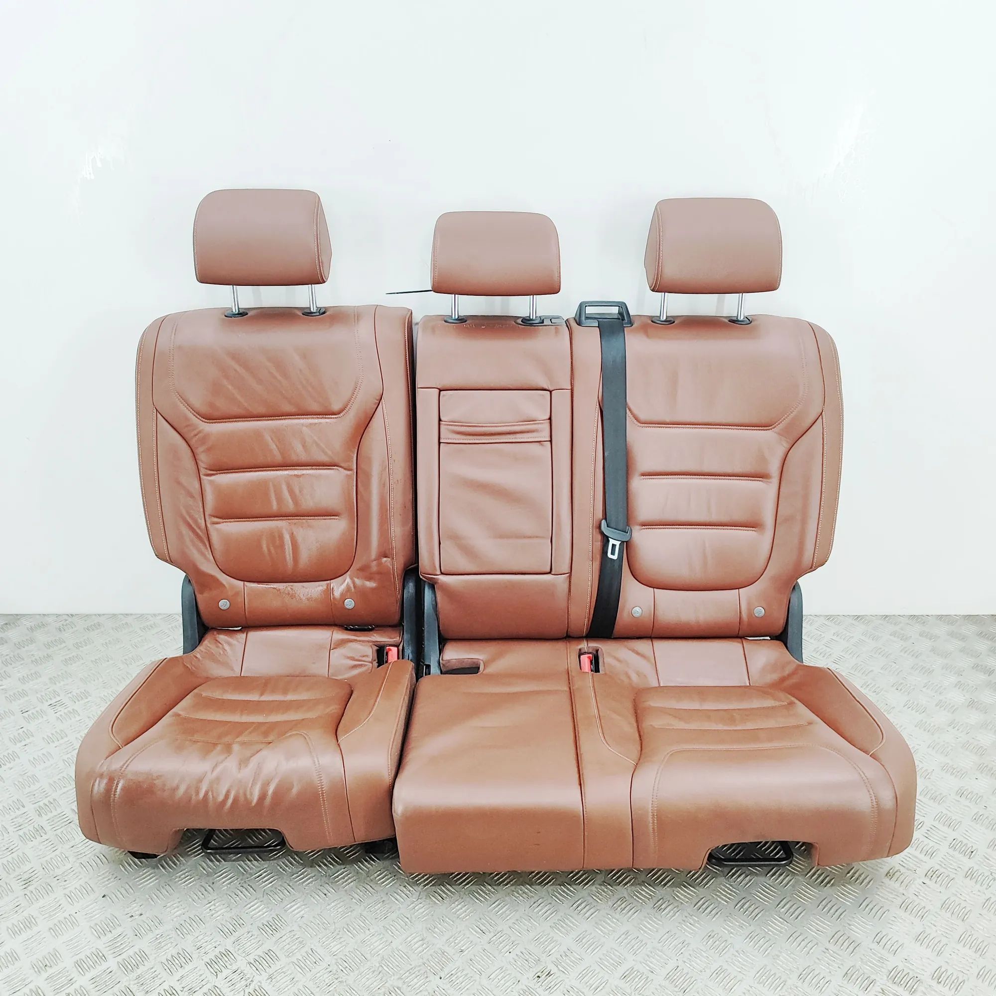 Volkswagen Touareg Rear seat Rear seat — VW TOUAREG (7P5) (2009-2018) — 7P08...