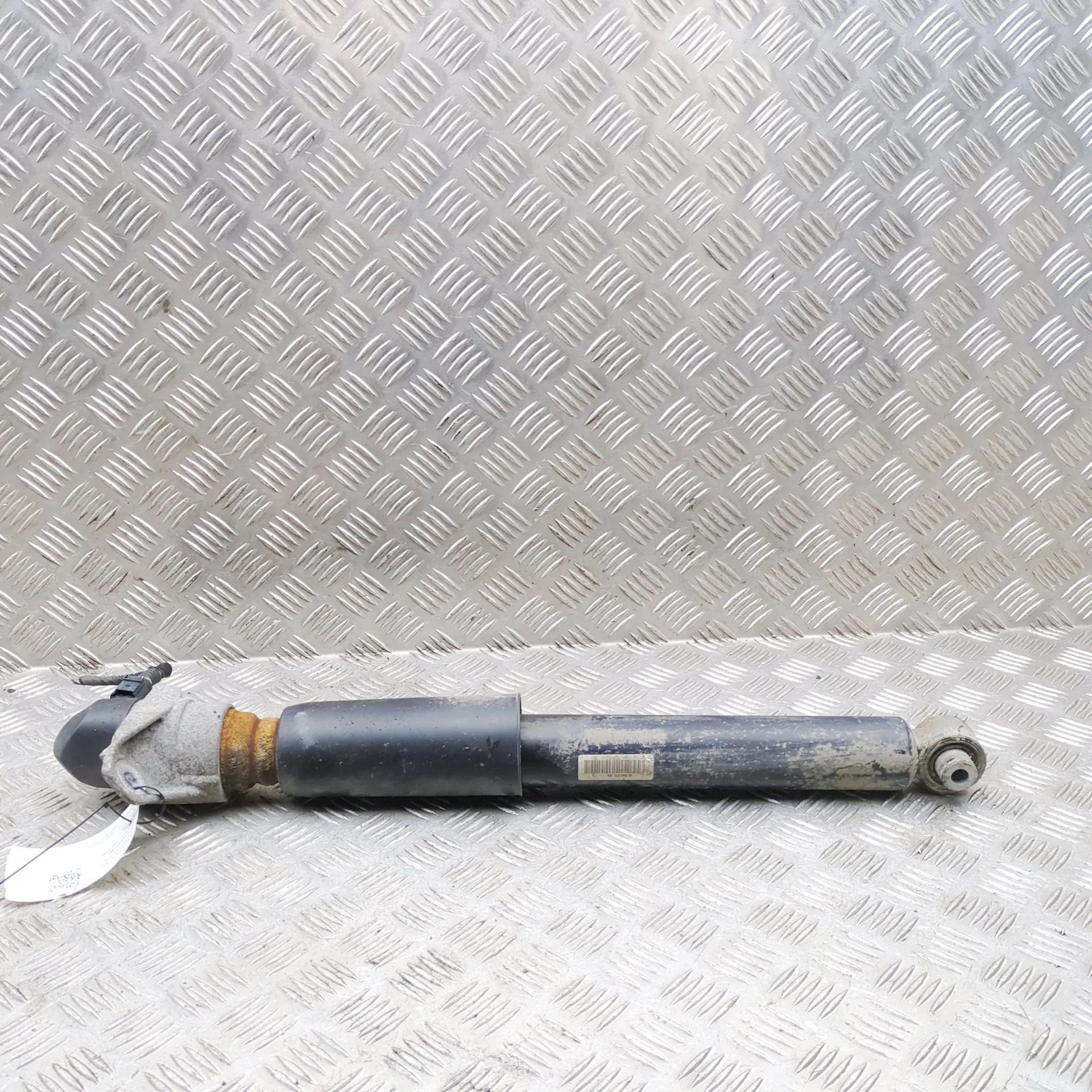 Audi Q5 (FY) Shock absorber — rear right Shock absorber — rear right — AUDI Q5 (FY) (201...