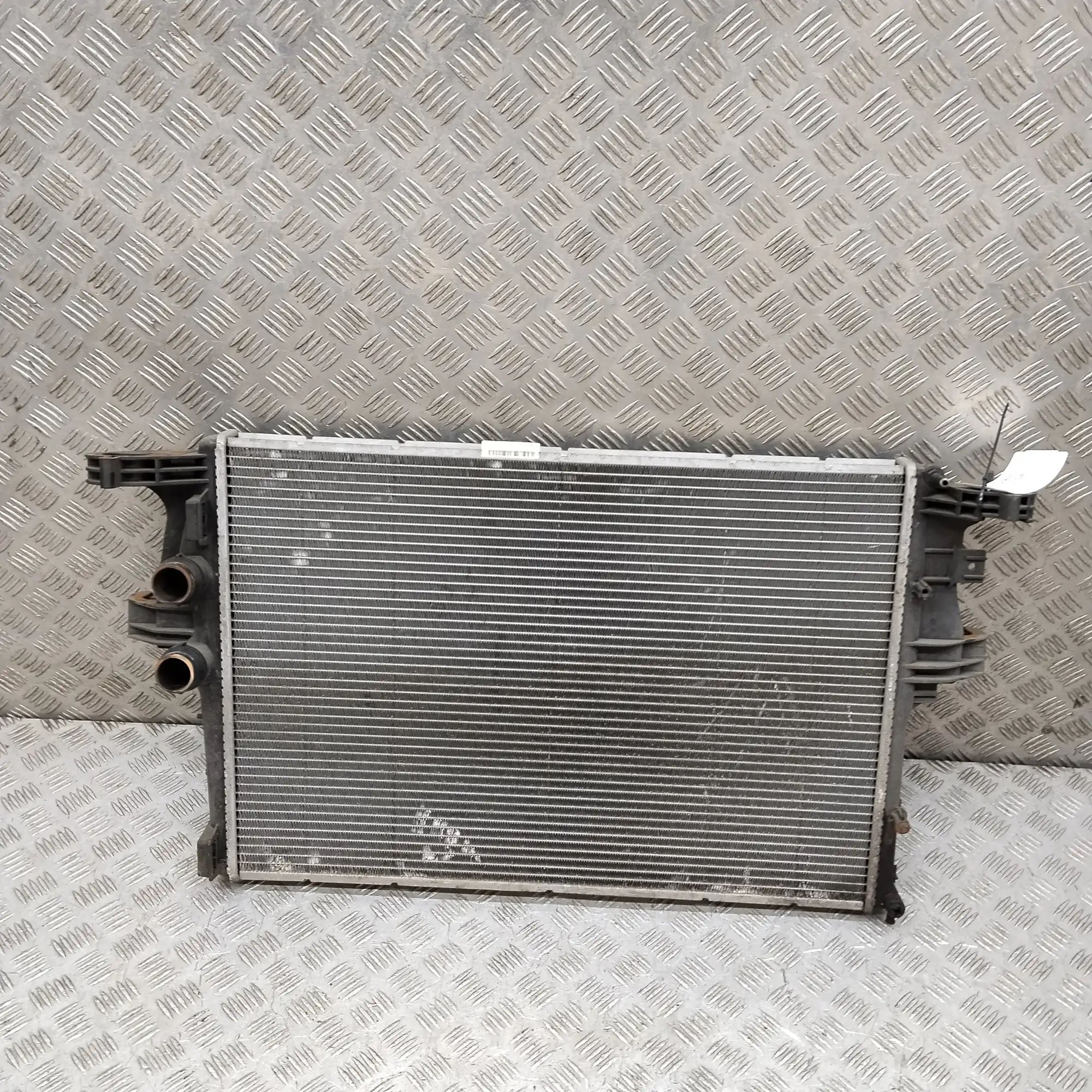 Iveco Daily Cooling Radiator Cooling Radiator — IVECO DAILY (VI Flatbed) (20...
