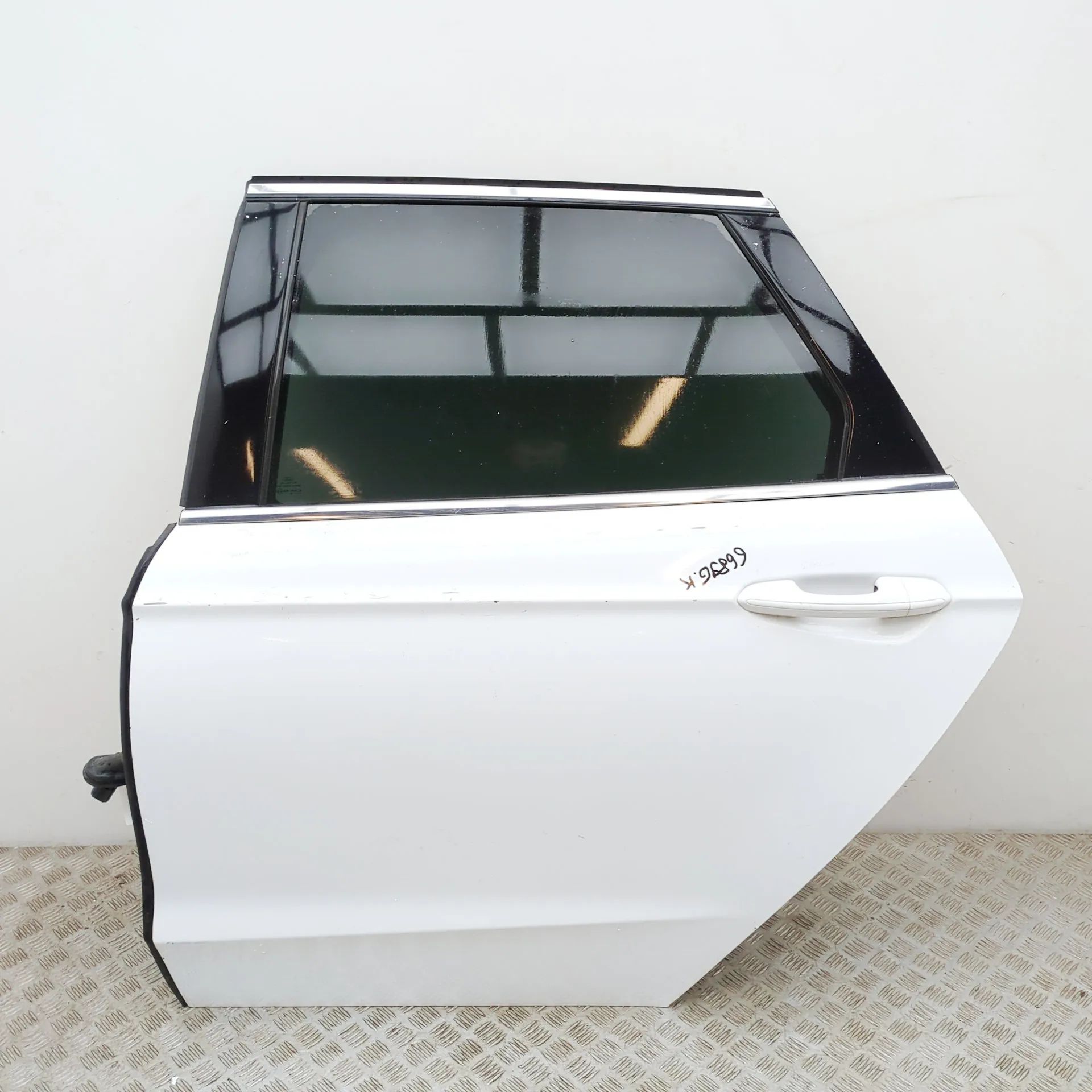 Ford Mondeo Door — rear left Door — rear left — FORD MONDEO (V Turnier) (201...