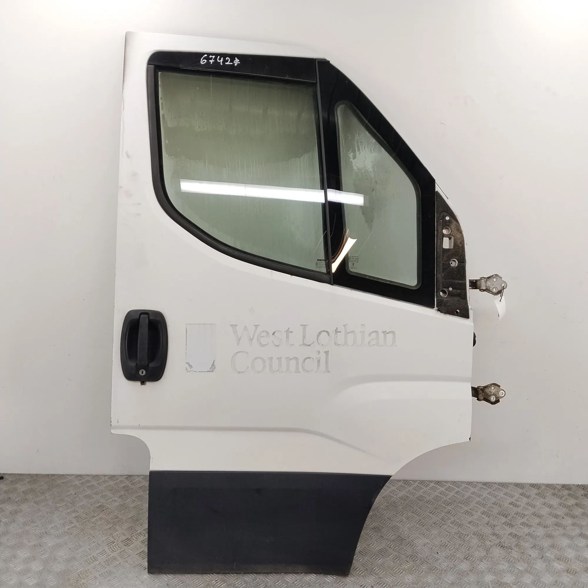 Iveco Daily Door — front right Door — front right — IVECO DAILY (VI Flatbed) (...