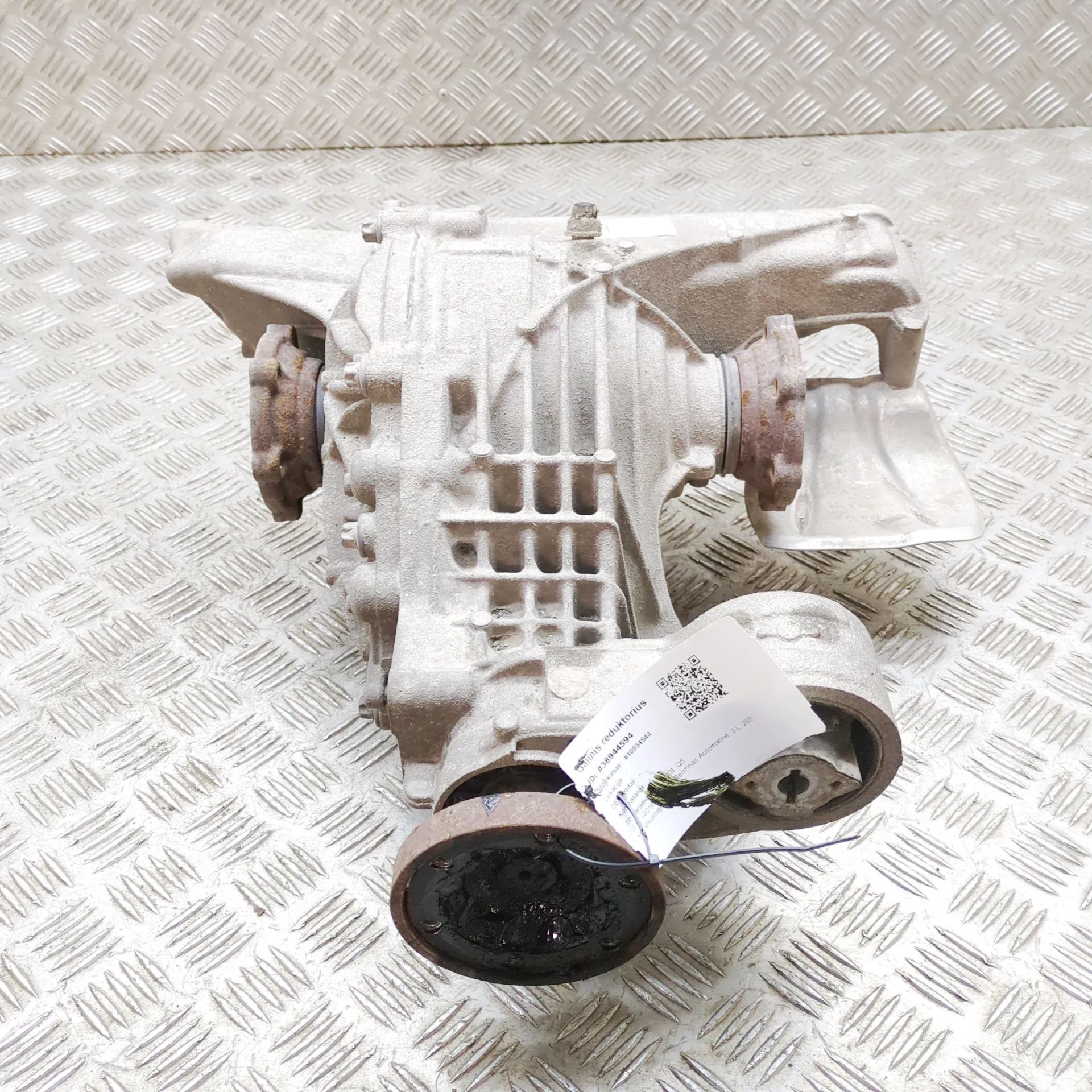 Audi Q5 (FY) rear differential Rear differential — AUDI Q5 (FY) (2016-...) — 0...