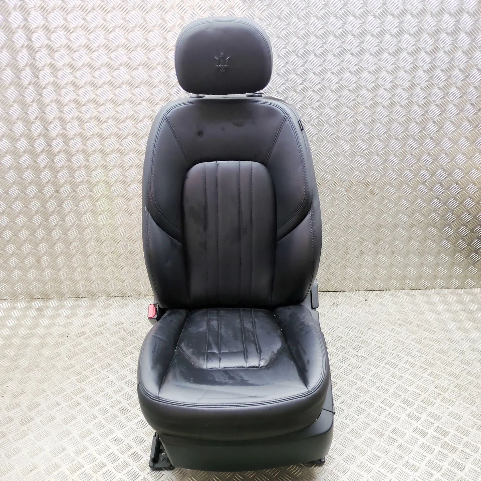 Maserati Ghibli Front Left Seat Front left seat — MASERATI GHIBLI (M157) (2013-...