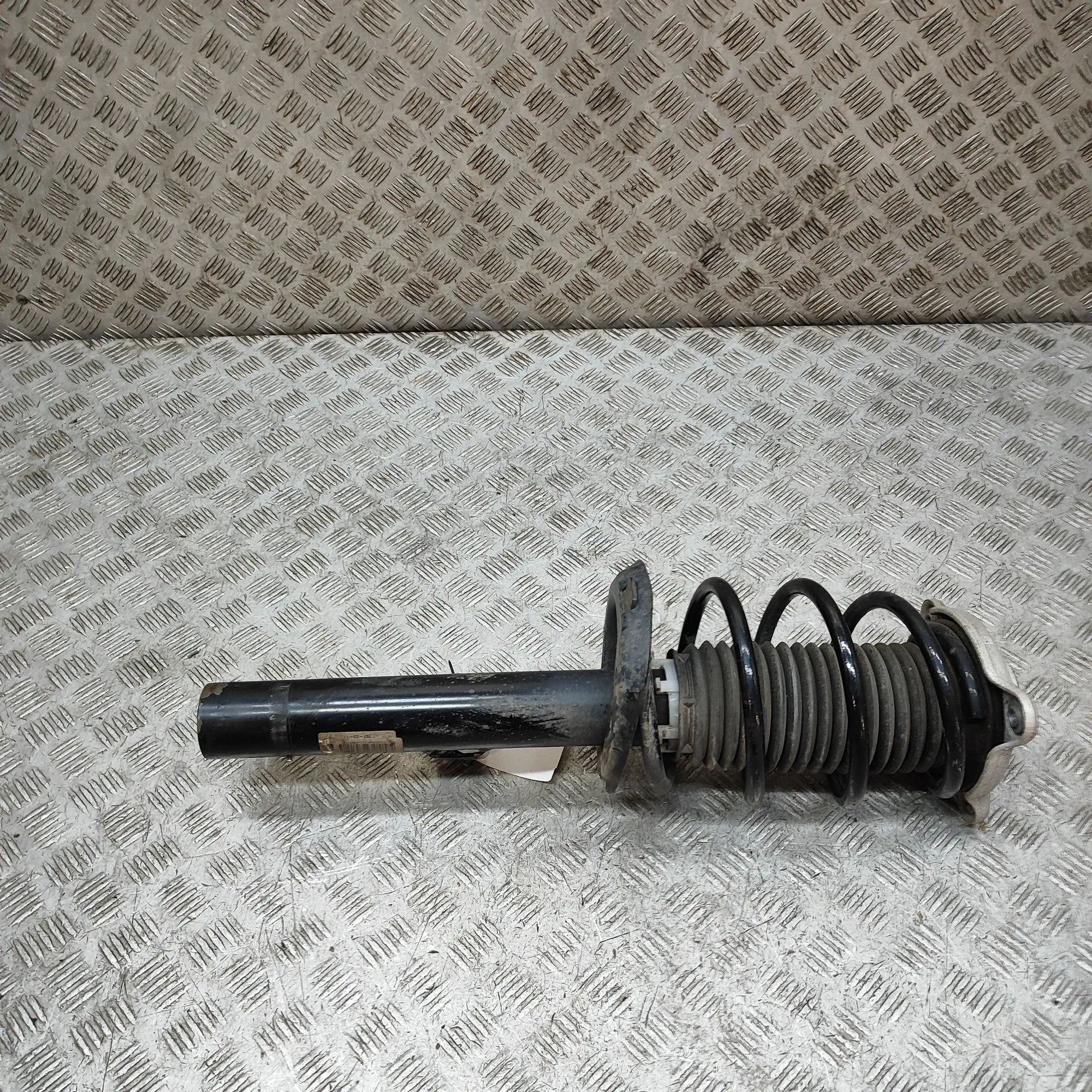Mercedes-Benz CLA (C118) Shock absorber — front left Shock absorber — front left — MERCEDES BENZ CLA...