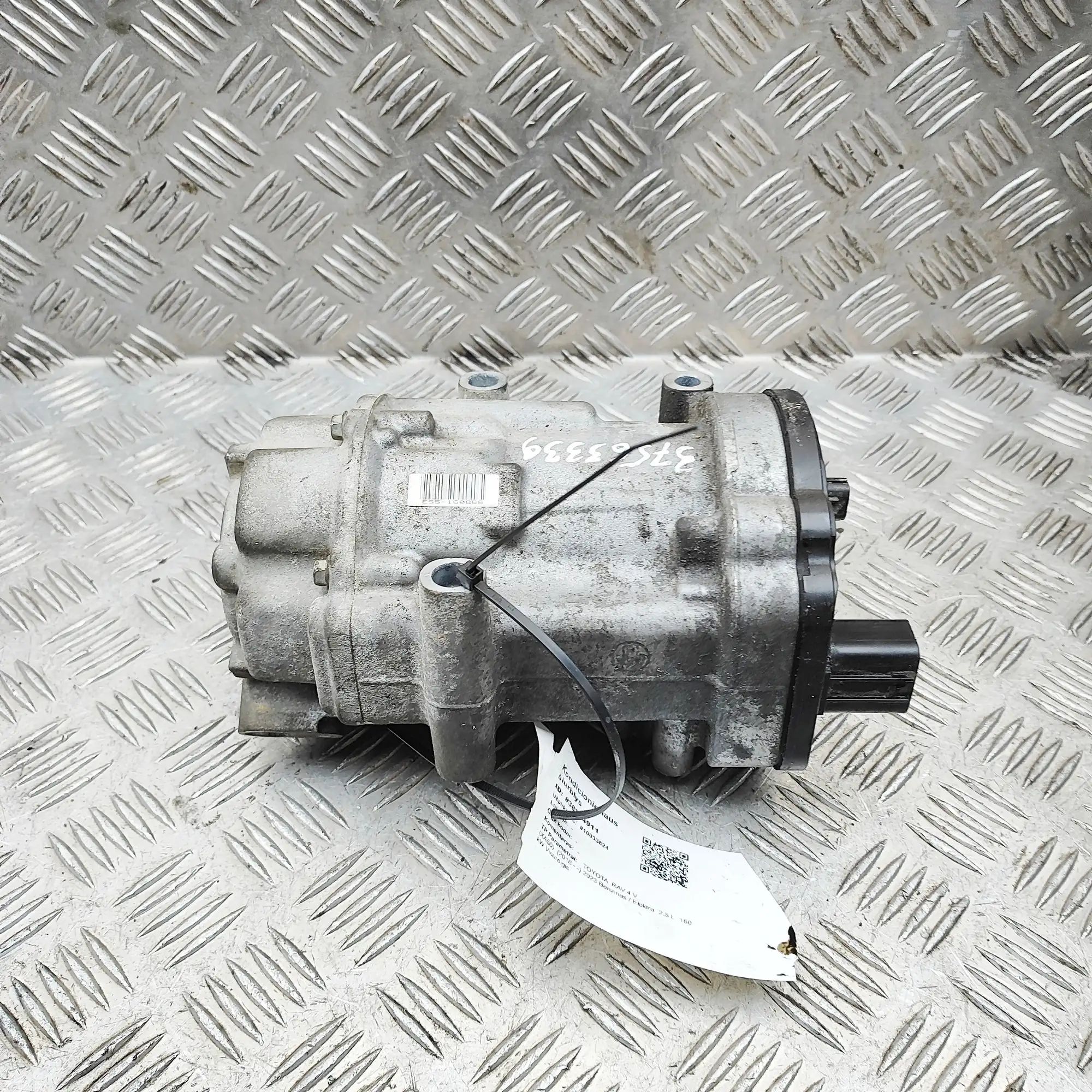 Toyota RAV4 (XA50) Air-conditioning compressor Air-conditioning compressor — TOYOTA RAV (4 V X...