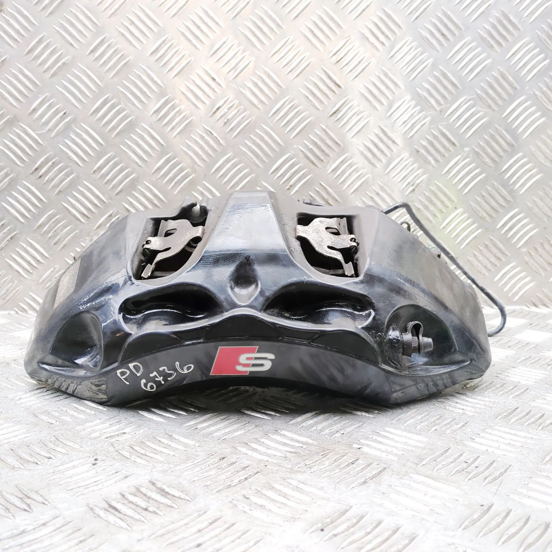 Audi Q5 (FY) Brake caliper — front right Brake caliper — front right — AUDI Q5 (FY) (201...