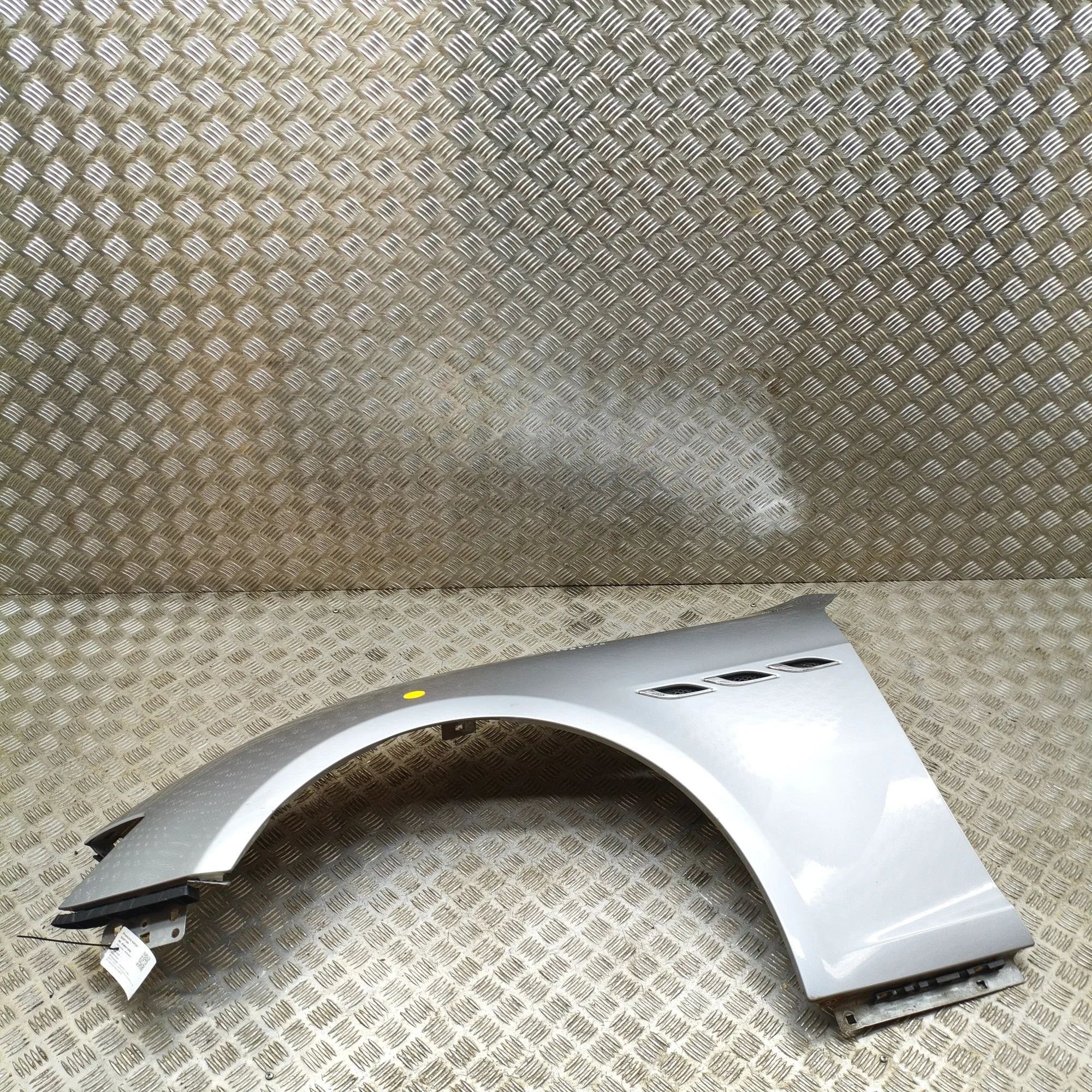 Maserati Ghibli Front Left Fender Front Left Fender — MASERATI GHIBLI (M157) (201...