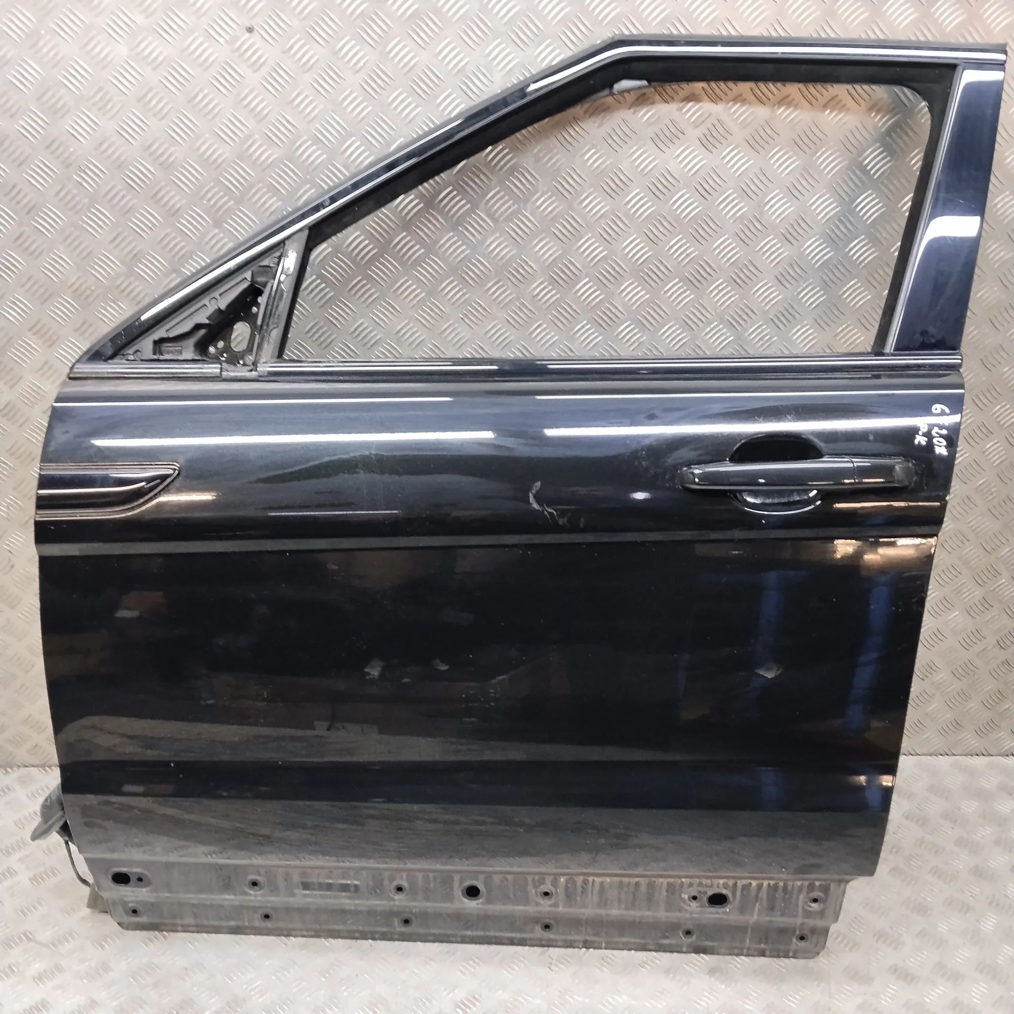 Land Rover Range Rover Evoque Door — front left Door — front left — LAND ROVER EVOQUE I (L538) ...