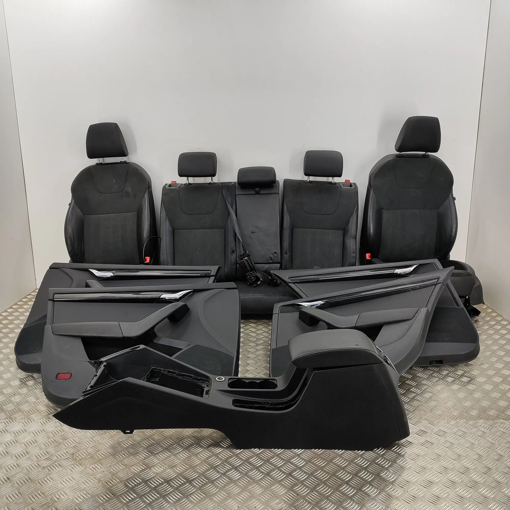 Skoda Octavia Seat and door trim panel set Seat and door trim panel set — SKODA OCTAVIA (I...