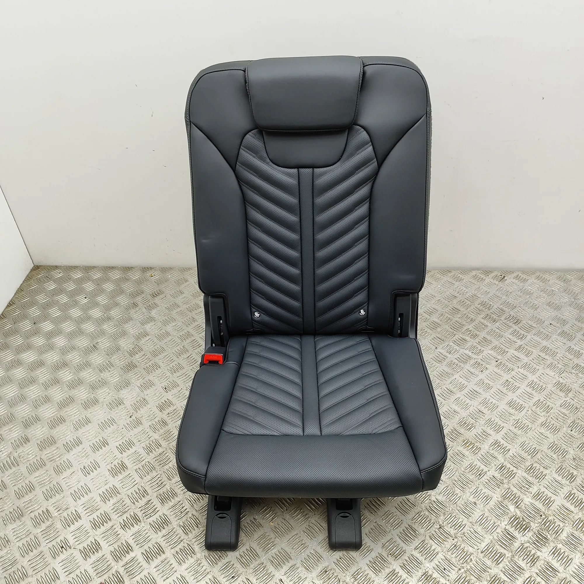 Kia Sorento Takapenkki Rear seat — KIA SORENTO (IV MQ4, MQ4A) (2020-.....