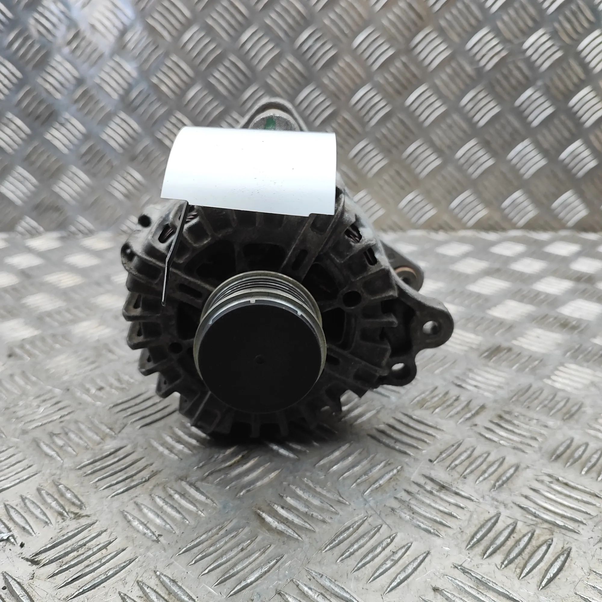 Volkswagen Touareg Alternator Alternator — VW TOUAREG (CR7) (2017-...) — 0599...