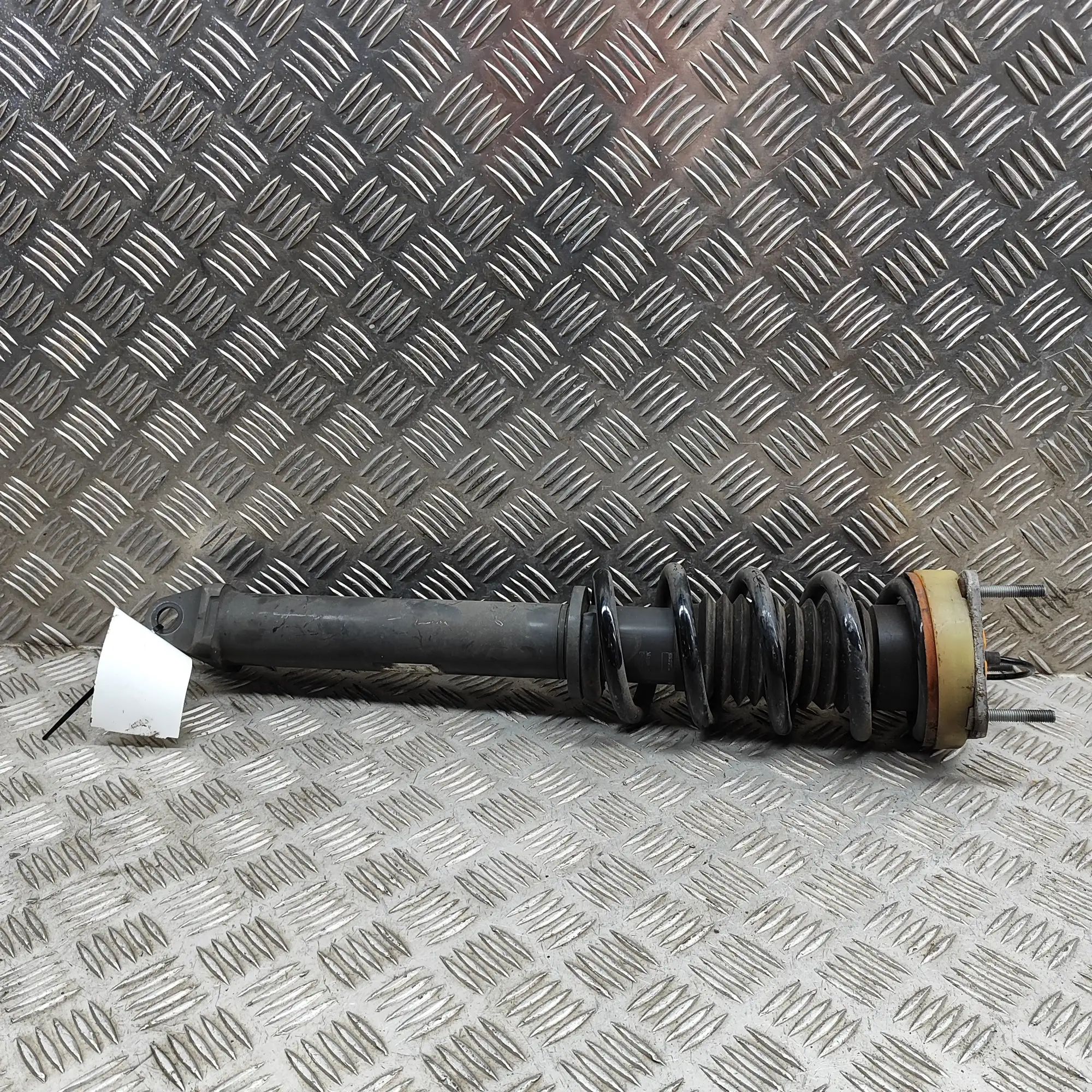 Porsche 911 (991) Shock absorber — rear left Shock absorber — rear left — PORSCHE 911 (Cabri...