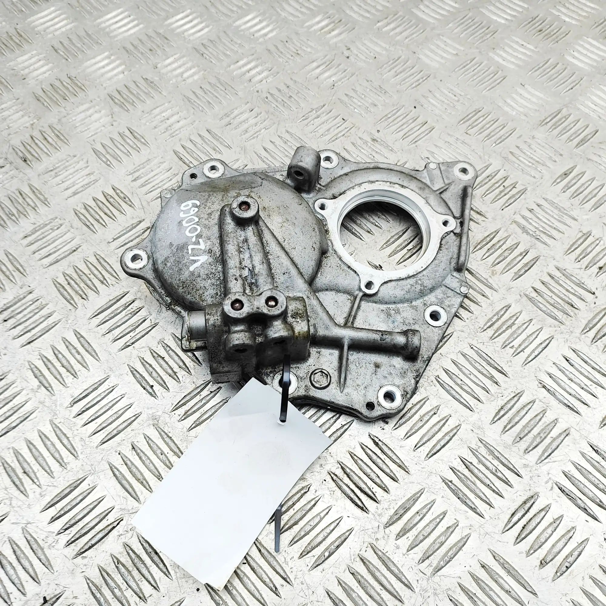 Infiniti Q50 Timing chain cover Timing chain cover — INFINITI Q50 (2013-...) — ...
