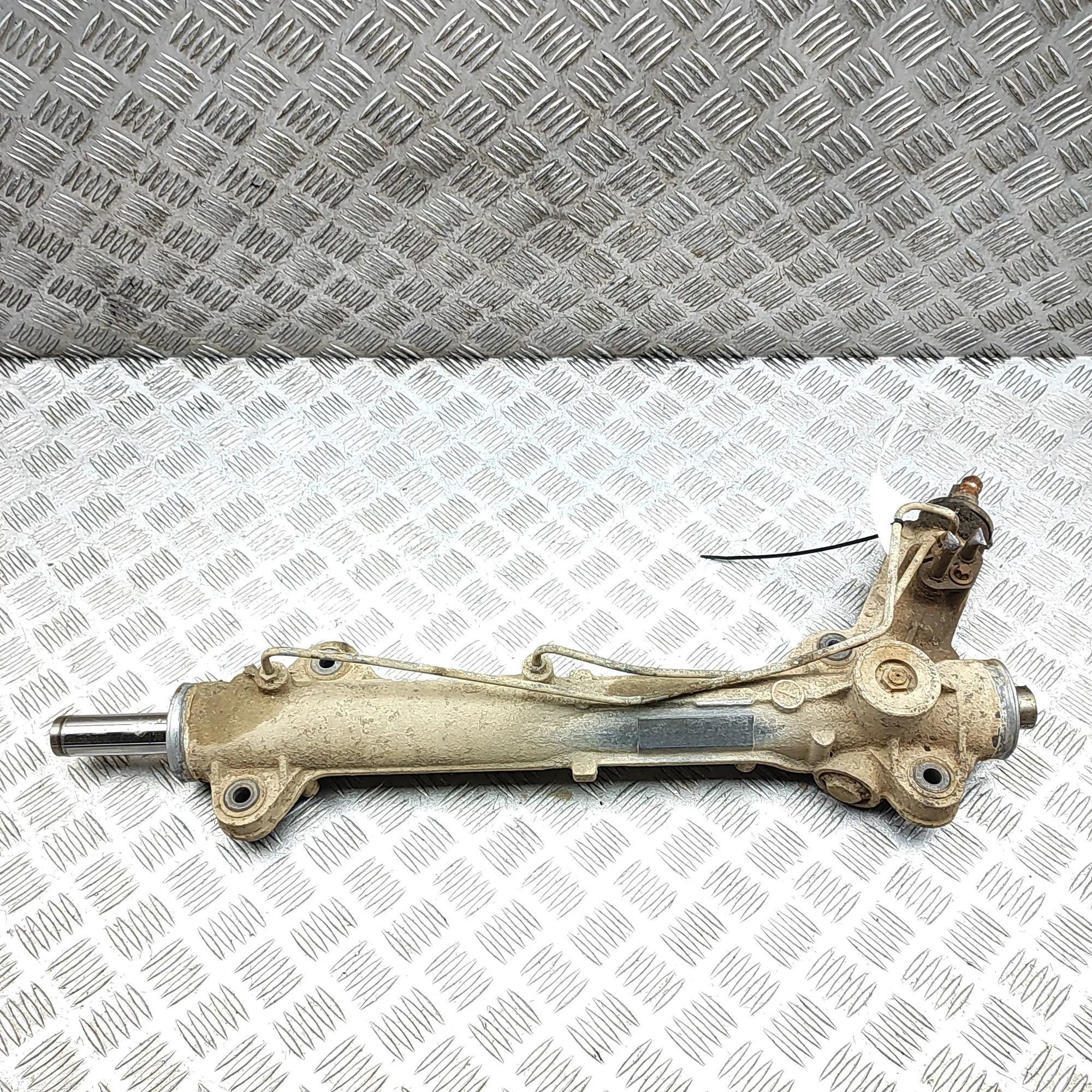 Volkswagen Crafter steering rack Steering Rack — VW CRAFTER (30-35 Minibus / pas...
