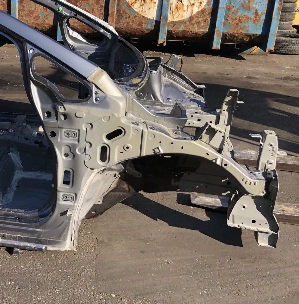 Nissan Leaf Front Right Quarter Panel Front right quarter panel — NISSAN LEAF (ZE1) (...