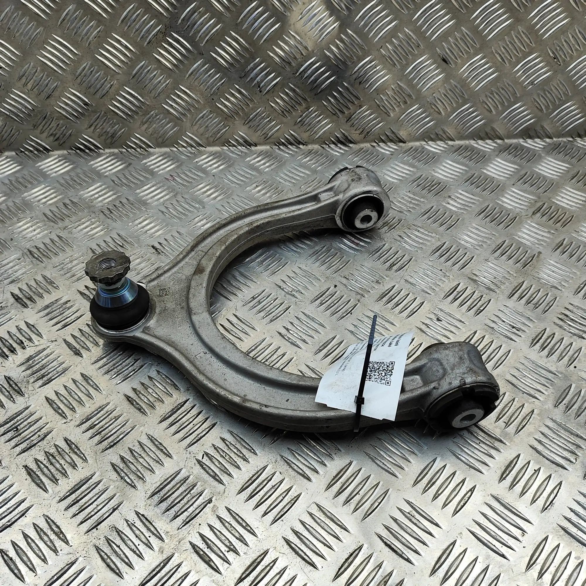 Mercedes-Benz A (W177) Front Left Upper Control Arm Front Left Upper Control Arm — MERCEDES BENZ C-...