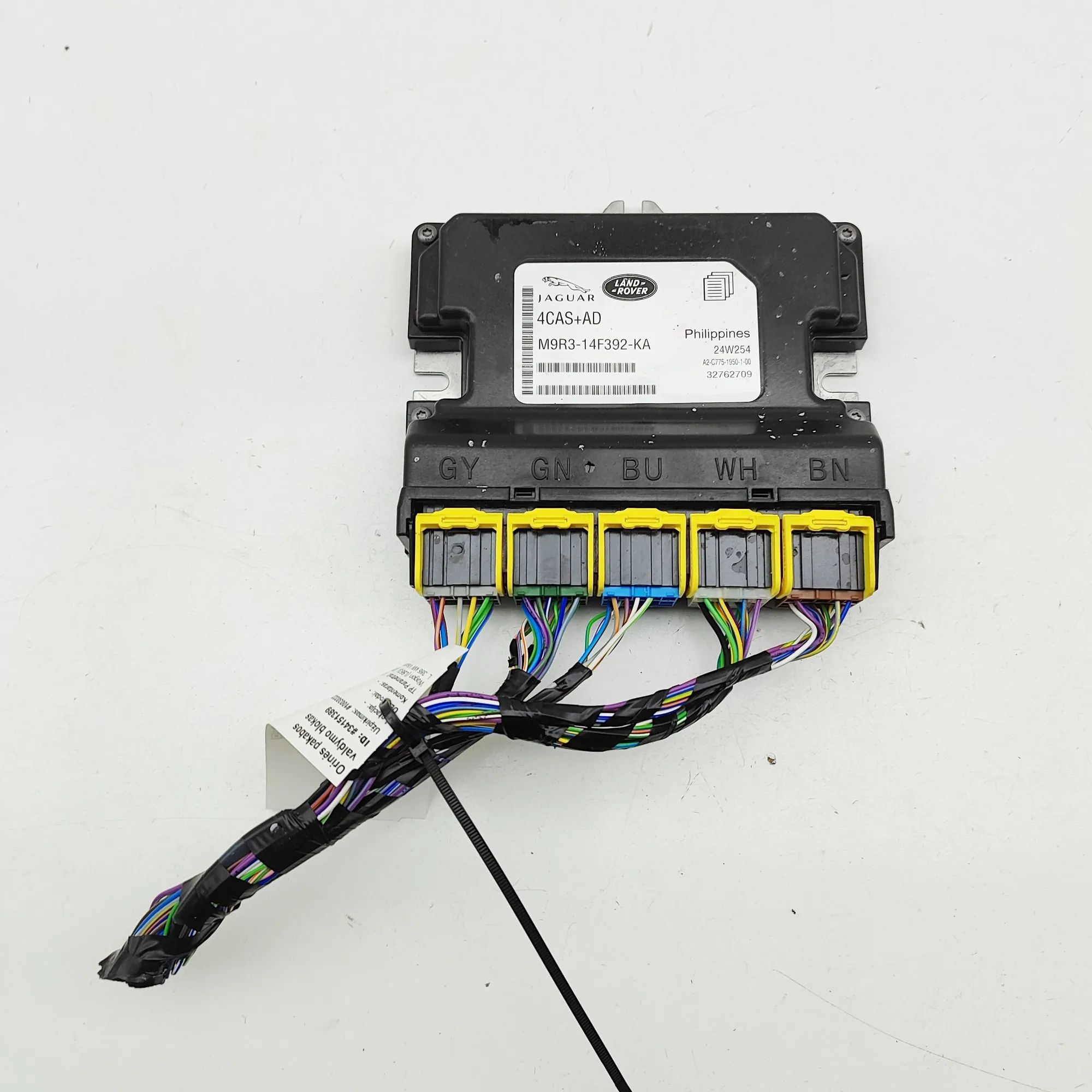 Land Rover Defender Air Suspension Control Unit Air Suspension Control Unit — LAND ROVER DEFEND...