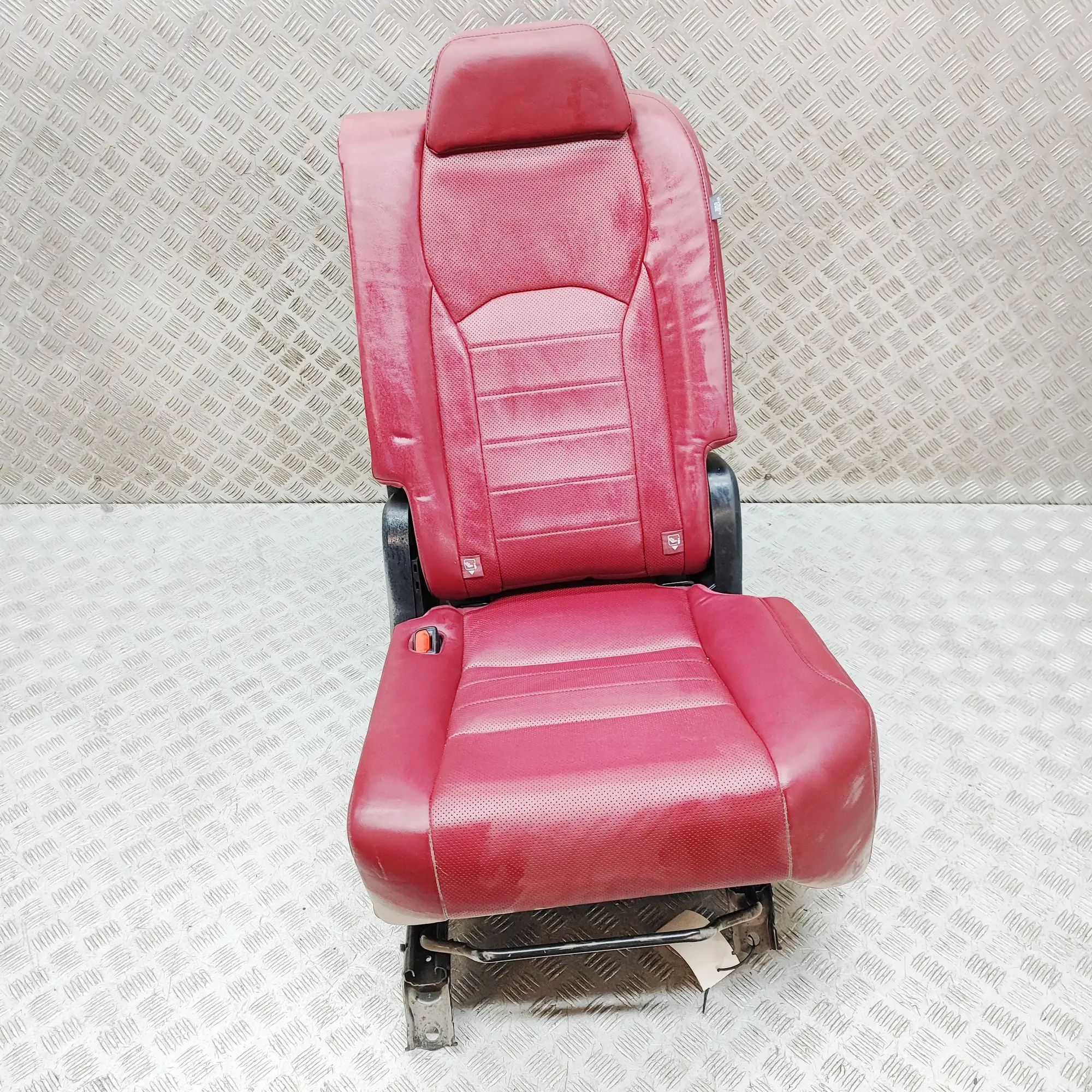 Lexus RX Takapenkki Rear seat — LEXUS RX (_L2_) (2015-...) — 79102-...