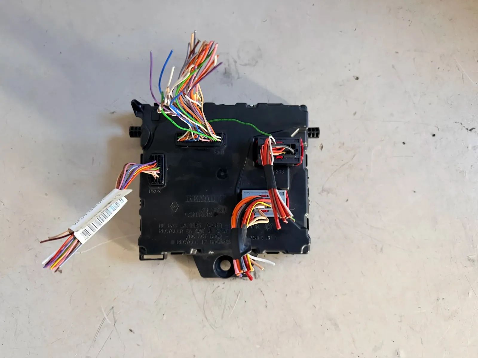 Renault Master Comfort Control Unit Comfort Control Unit — RENAULT MASTER (III Van ...
