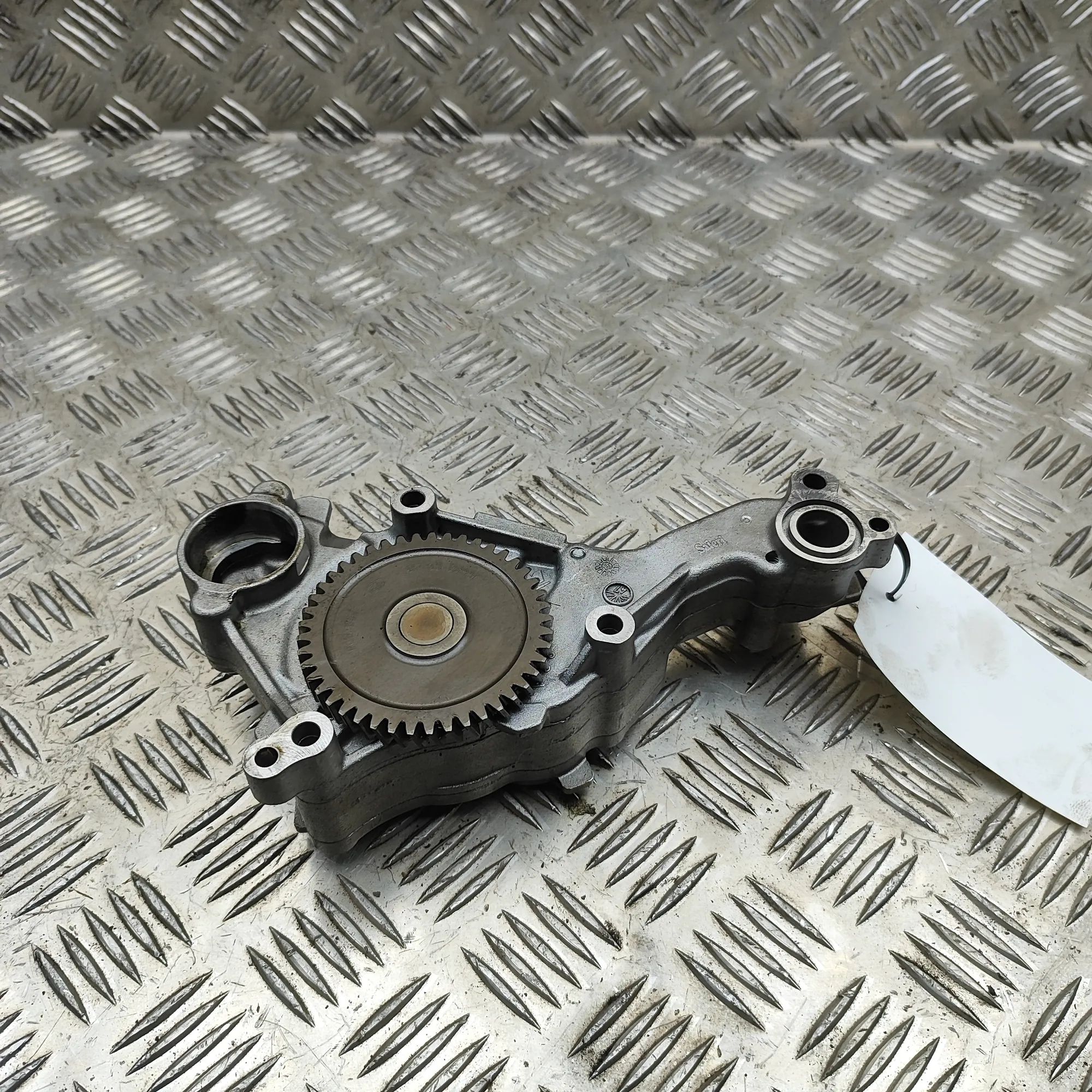 Jeep Grand Cherokee (WK) Oil Pump Oil pump — JEEP GRAND CHEROKEE (IV WK, WK2) (20...