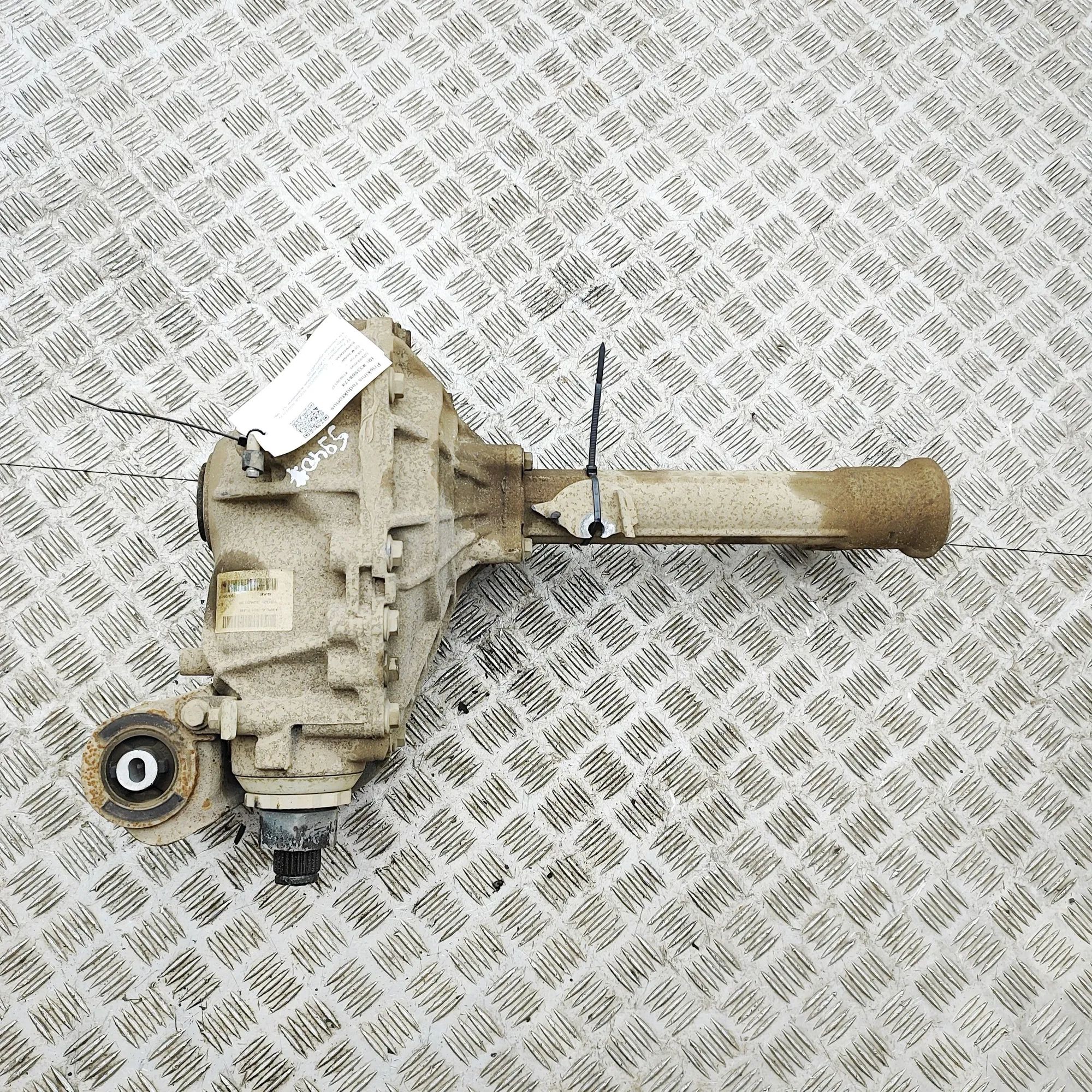 Land Rover Range Rover (L405) front differential Front differential — LAND ROVER RANGE ROVER (IV...