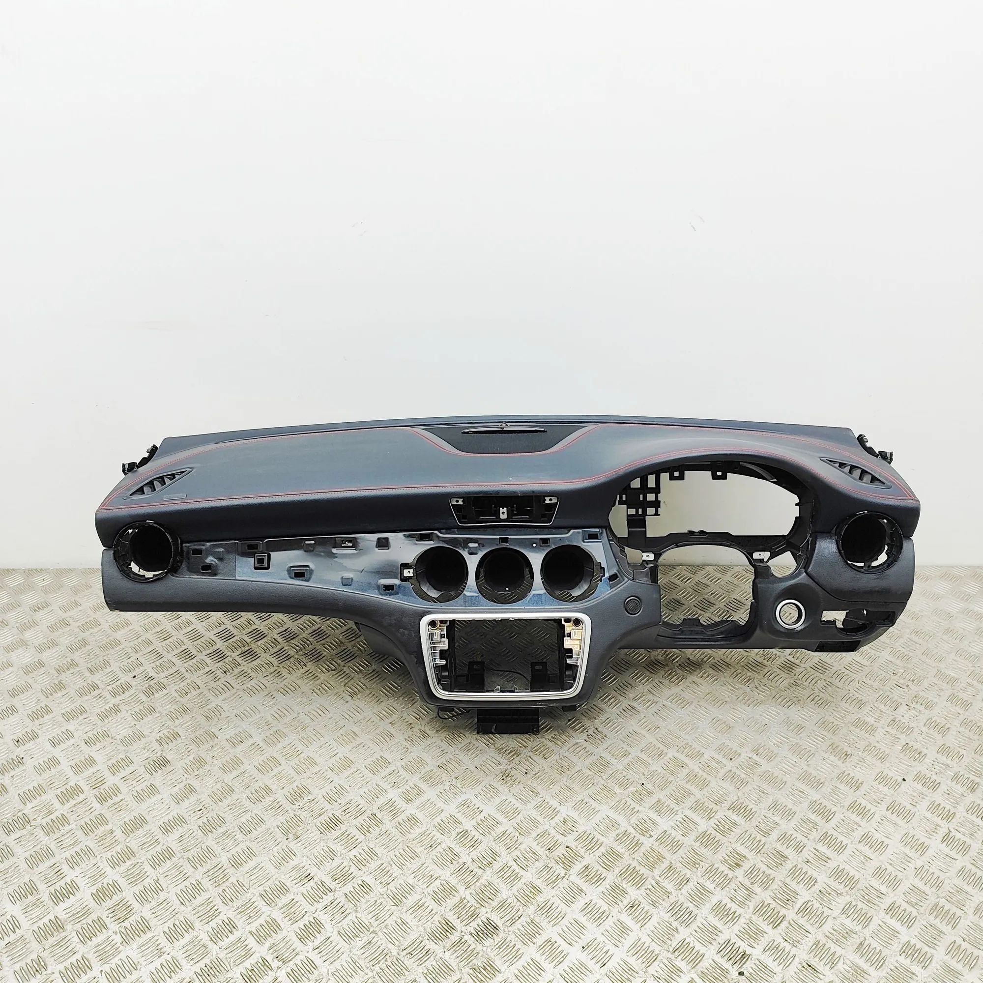 Mercedes-Benz CLA (C117) Dashboard Dashboard — MERCEDES BENZ CLA (Coupe C117) (201...
