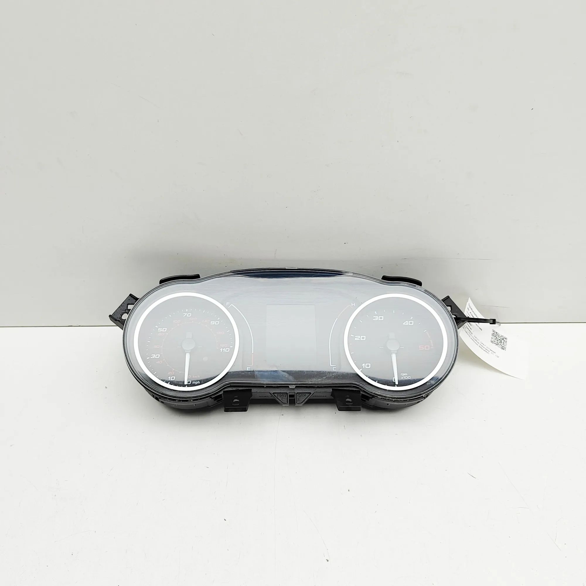 Iveco Daily Instrument Cluster Speedometer Instrument Cluster Speedometer — IVECO DAILY (V...