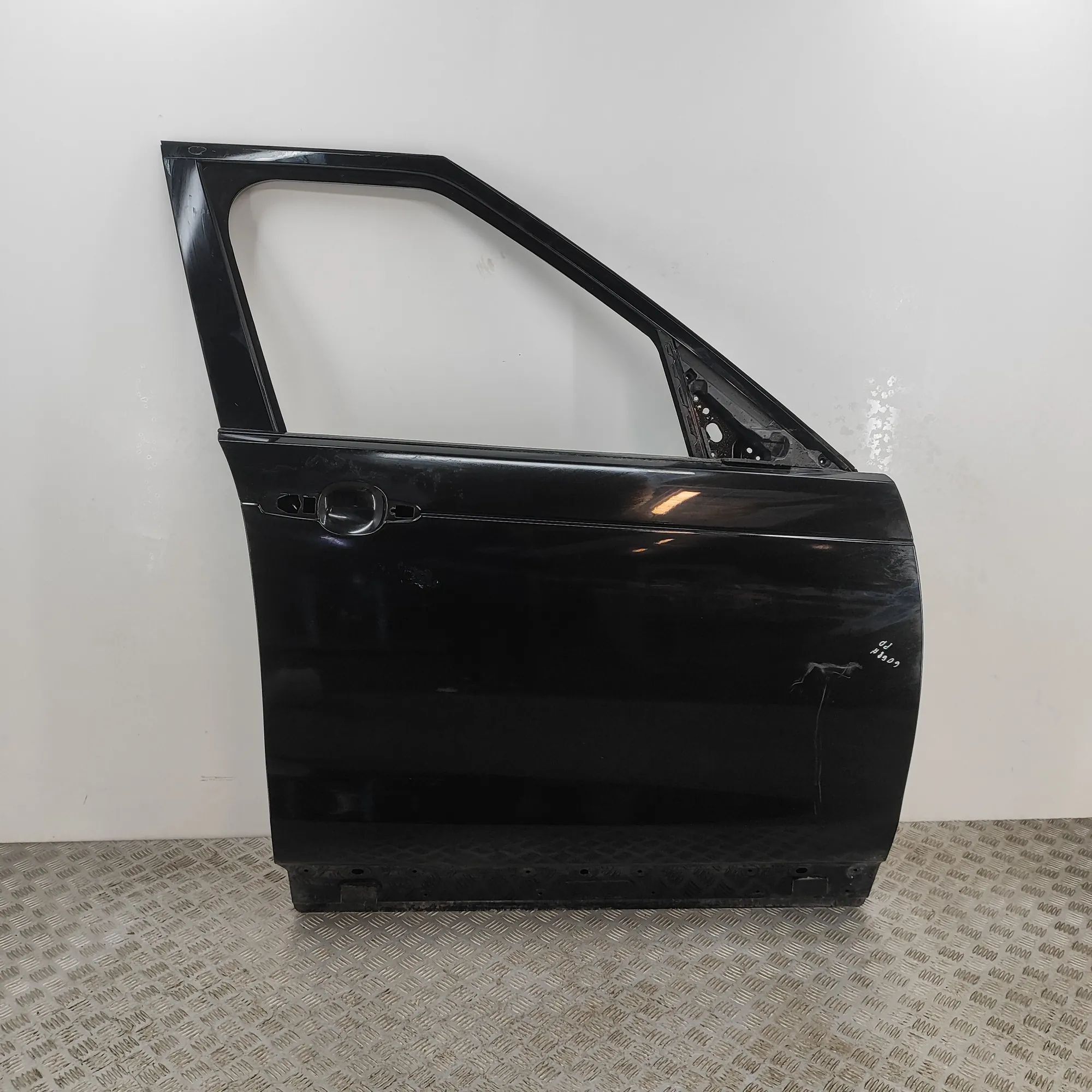 Land Rover Discovery Door — front right Door — front right — LAND ROVER DISCOVERY (V L4...