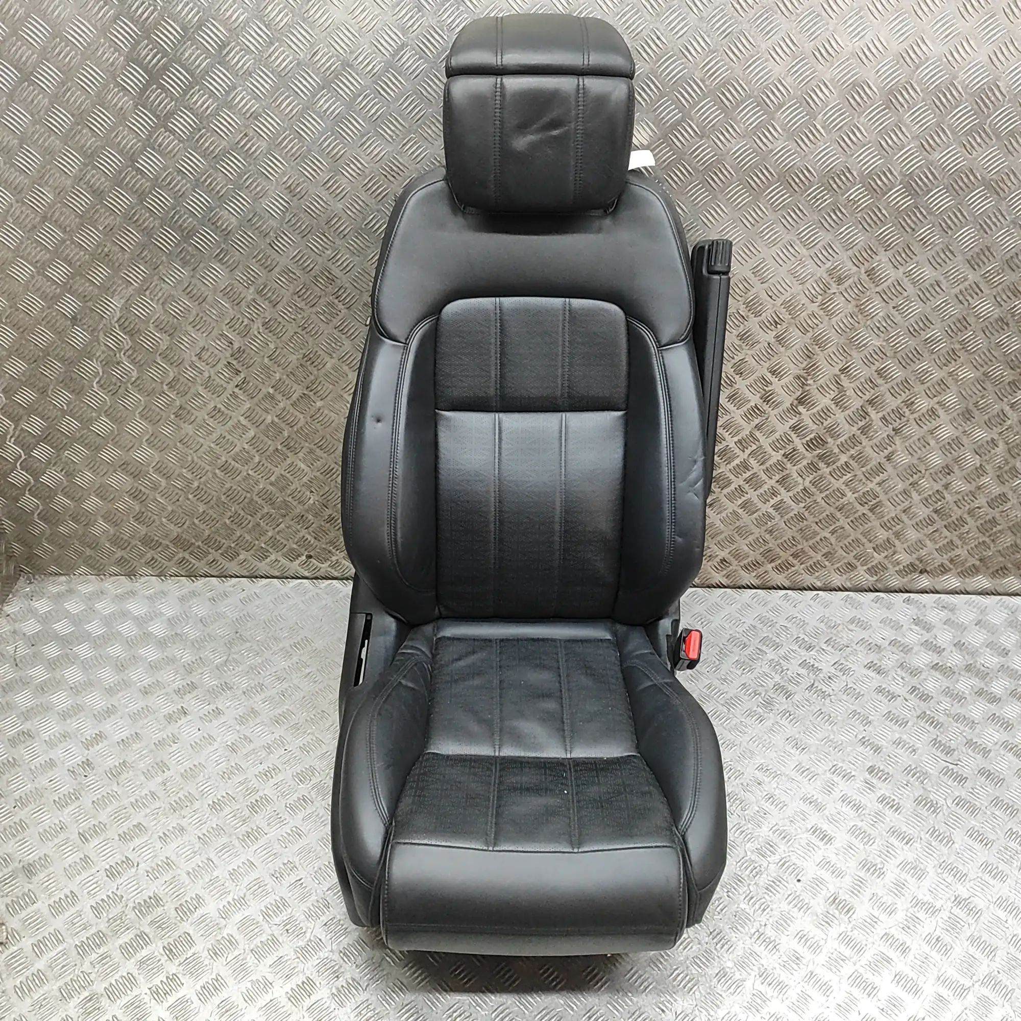 Land Rover Range Rover Sport (L494) Front Right Seat Front right seat — LAND ROVER RANGE ROVER SPORT...