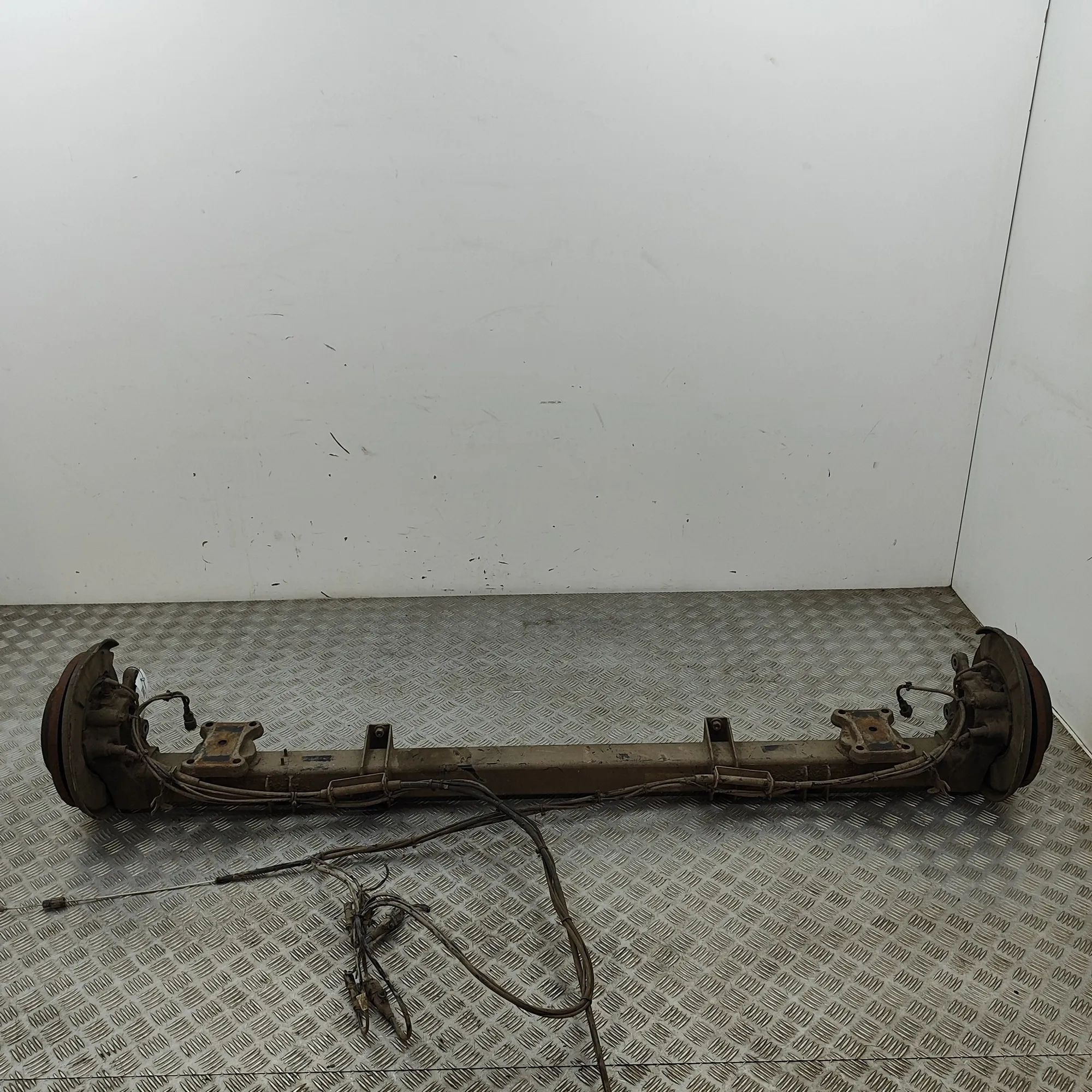 Mercedes-Benz Sprinter (W907 / W910)  Rear Axle Rear axle — MERCEDES BENZ SPRINTER (3, 5-t Van ...