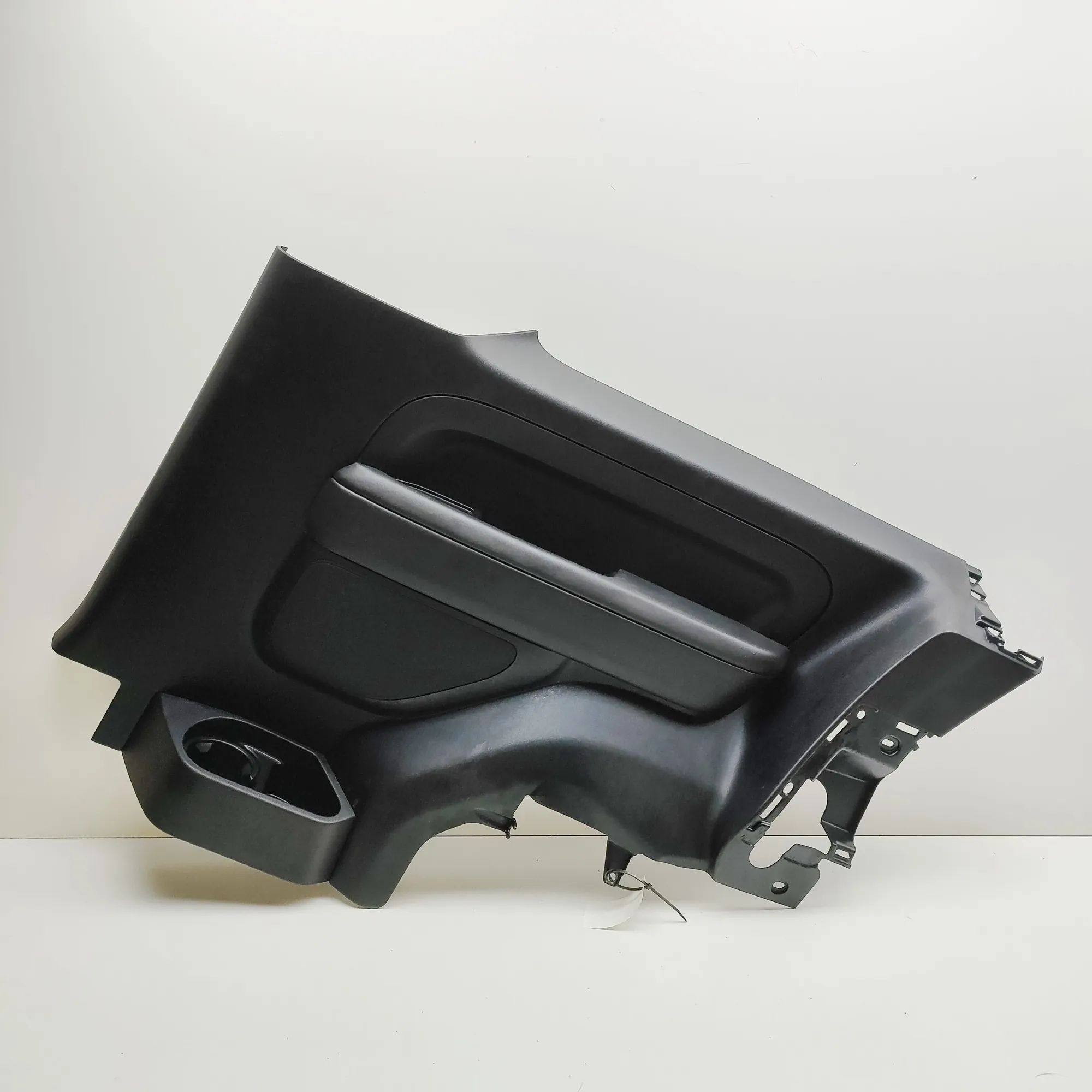 Land Rover Defender Right Side Trunk Trim Right Side Trunk Trim — LAND ROVER DEFENDER (St...