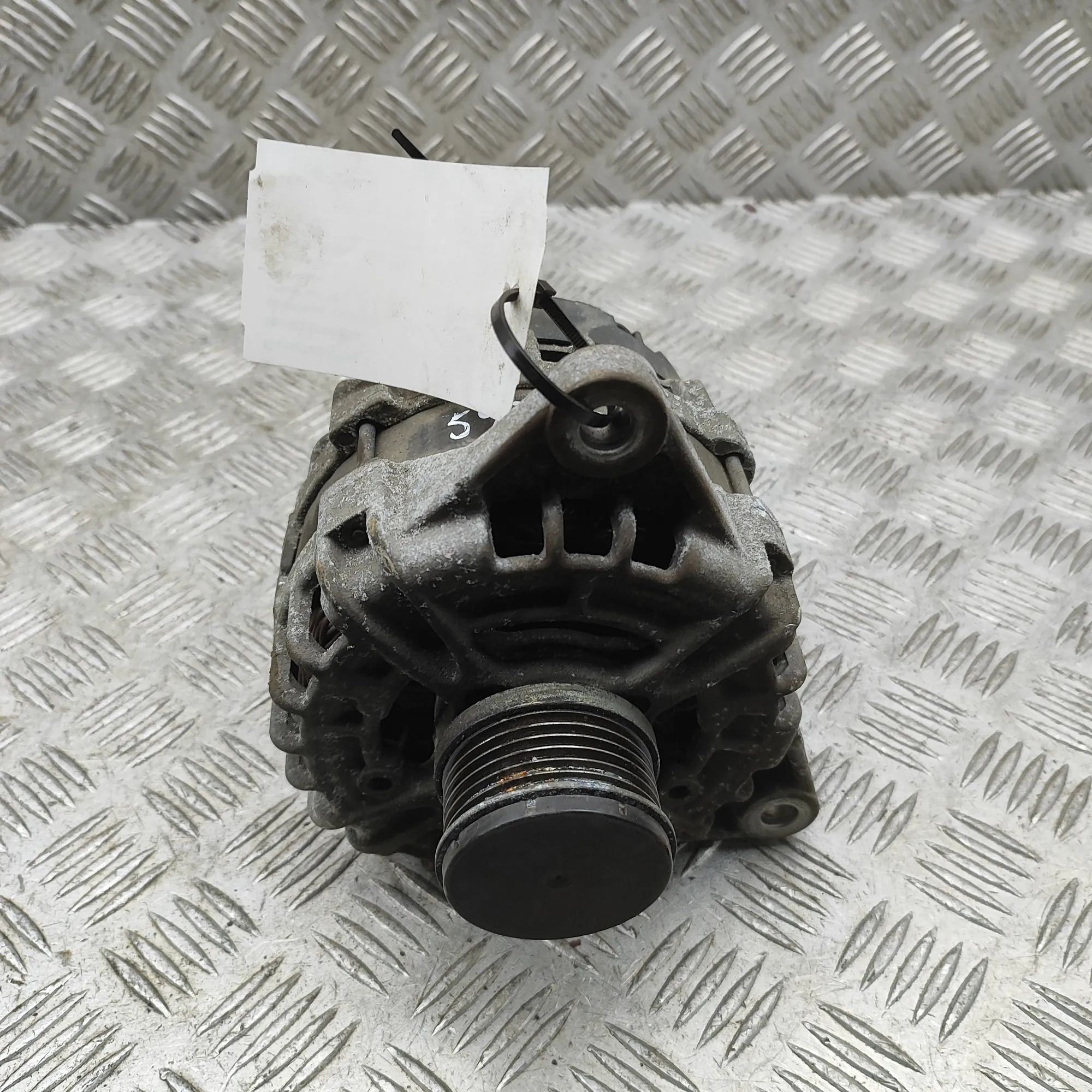 Iveco Daily Alternator Alternator — IVECO DAILY (VI Flatbed) (2014-......
