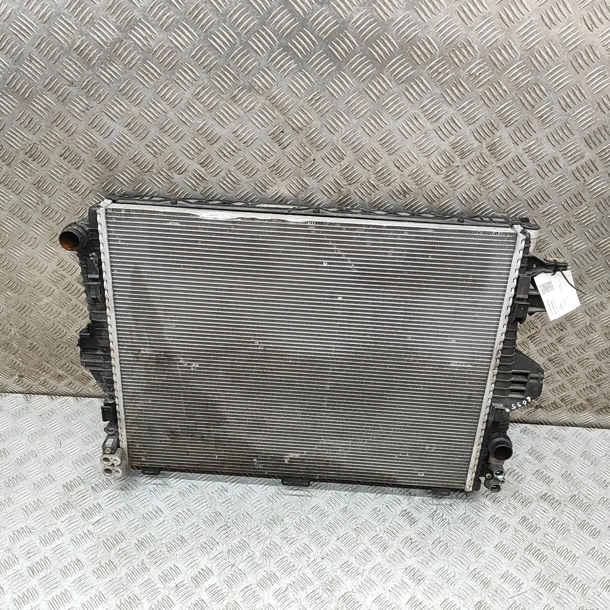 Volkswagen Touareg Cooling Radiator Pack Cooling Radiator Pack — VW TOUAREG (7P5) (2009-...