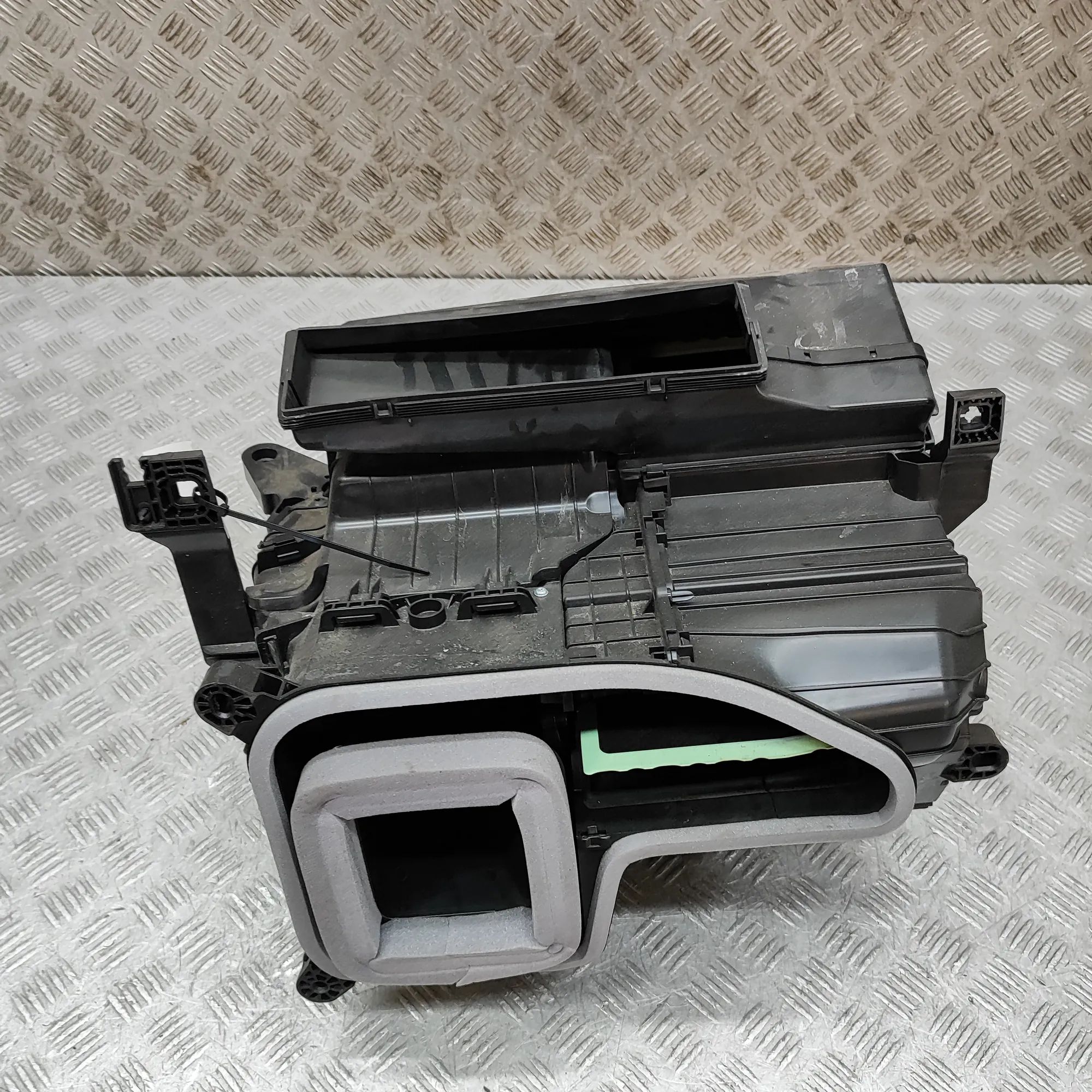 Skoda Elroq  Interior Heater Interior Heater — SKODA ELROQ (2024-...) — 1EA8...