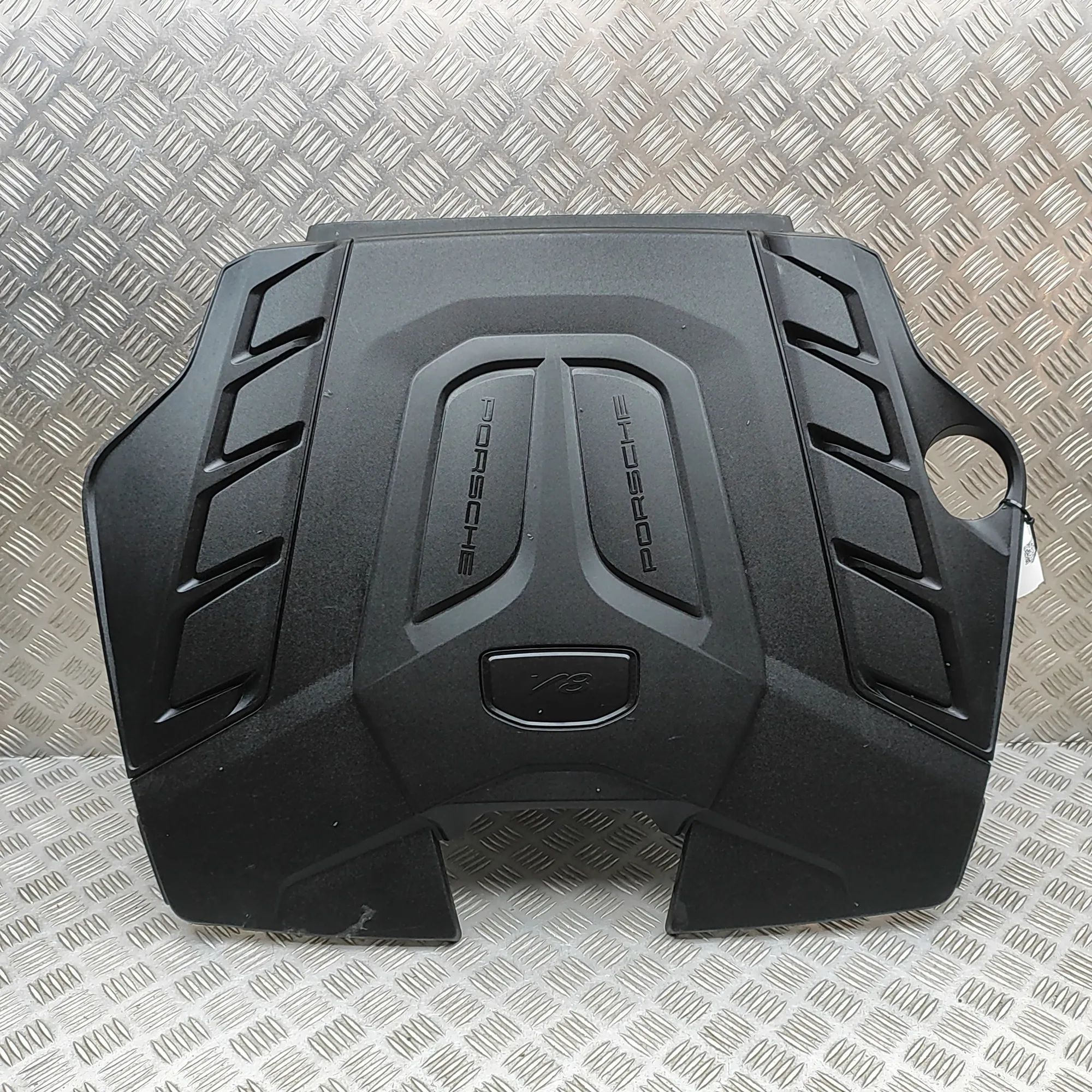 Porsche Cayenne Engine cover Engine cover — PORSCHE CAYENNE (Coupe 9YB) (201...