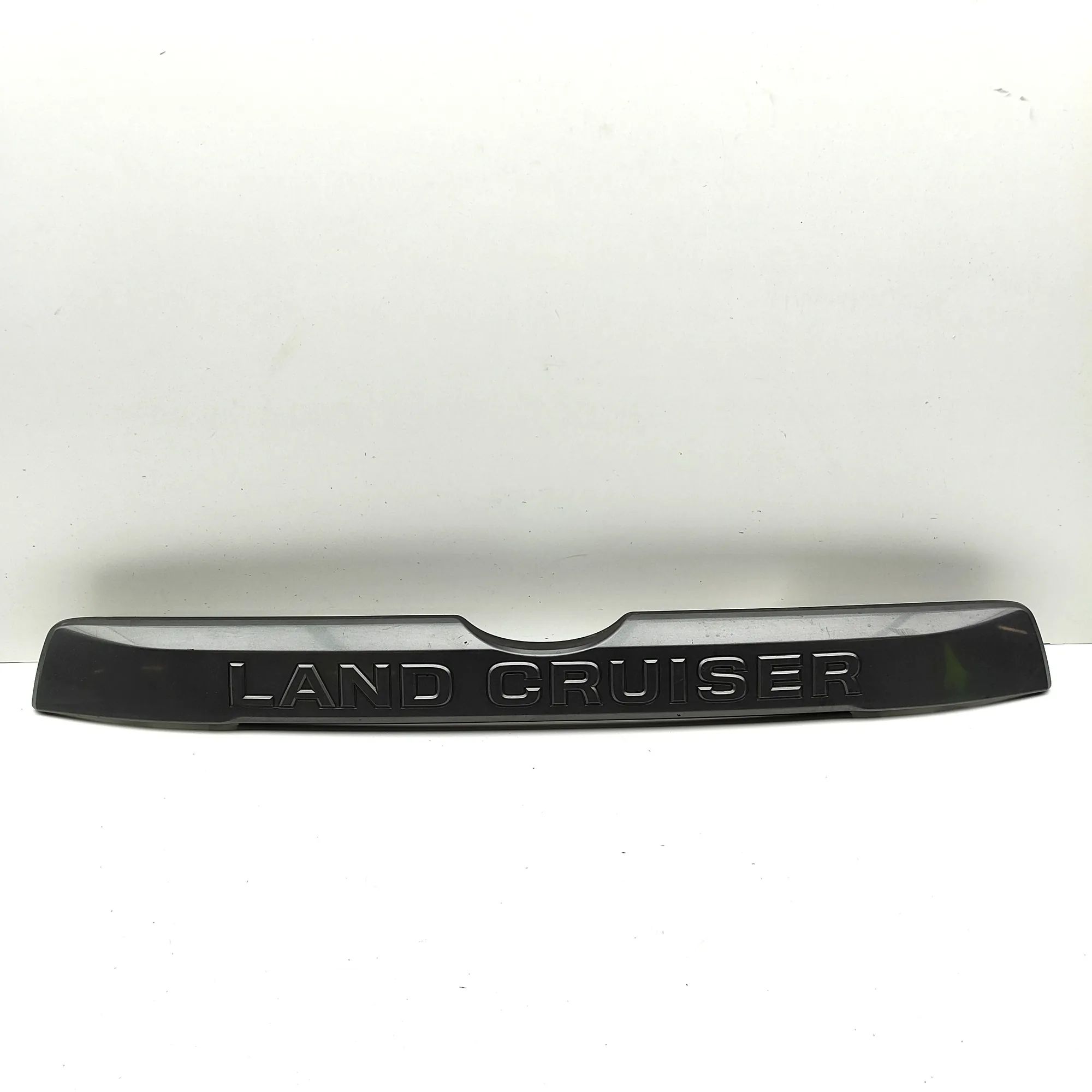 Toyota Land Cruiser 150 Tailgate Bootlid Trim Tailgate Bootlid Trim — TOYOTA LAND CRUISER (_J...