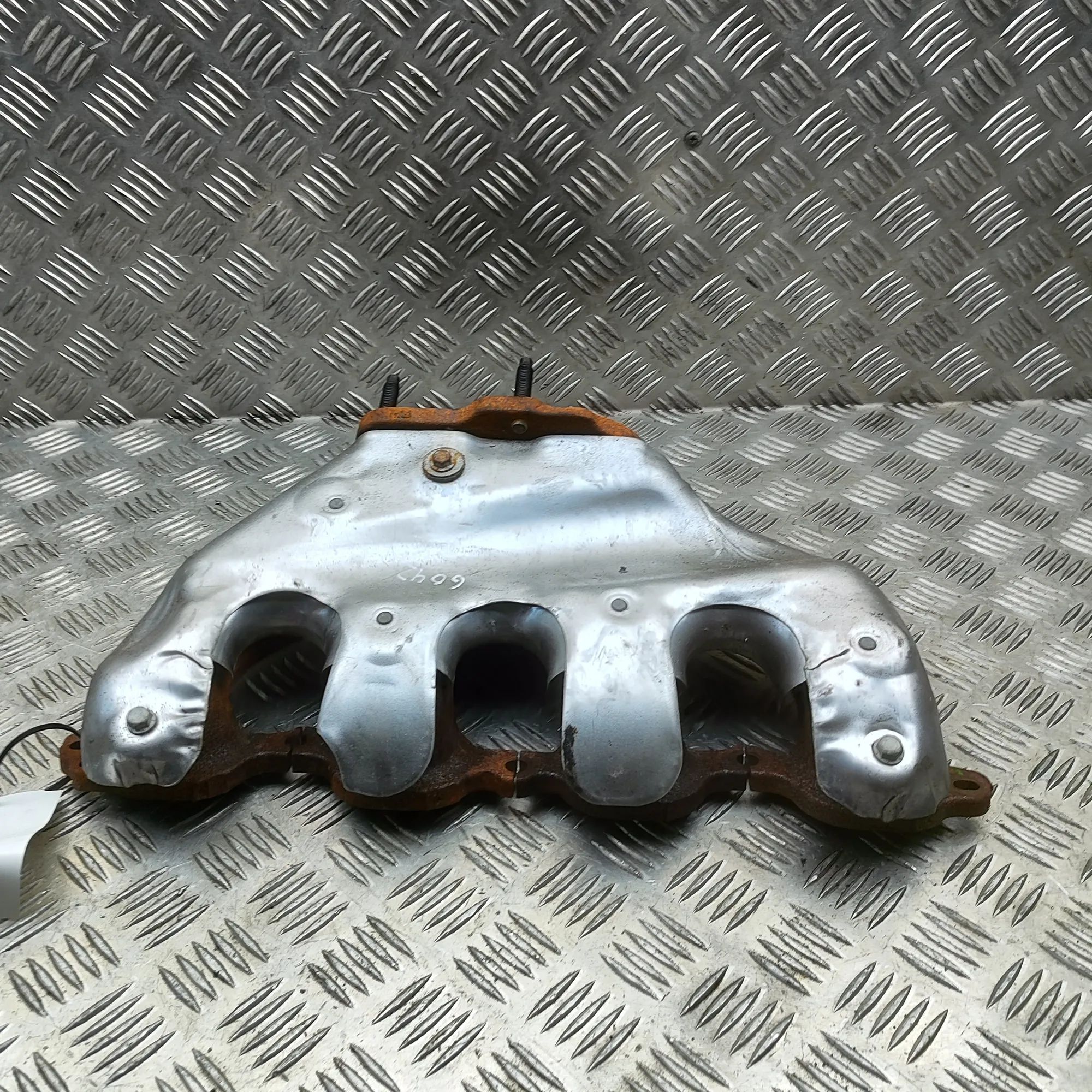Chevrolet Corvette (C7) Right Side Exhaust Manifold Right Side Exhaust Manifold — CHEVROLET CORVETT...